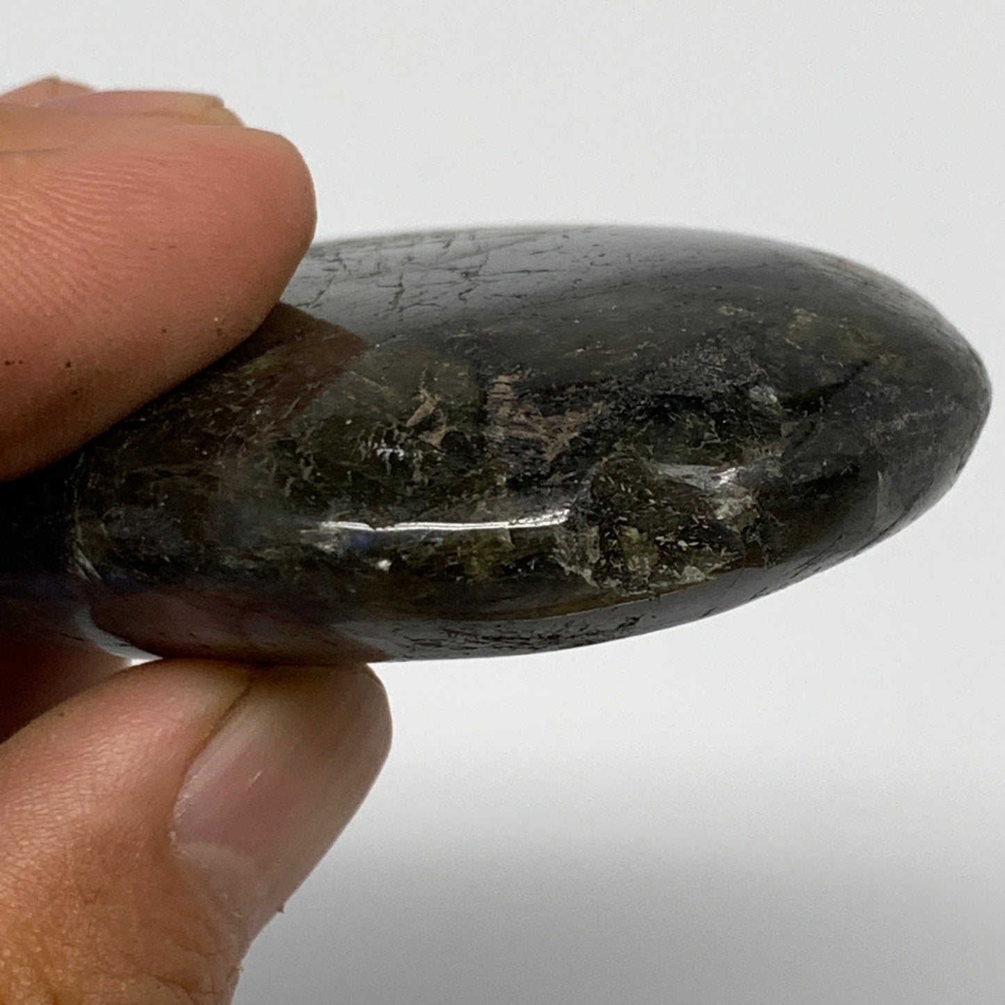 109.7g,2.8"x2"x0.7", Labradorite Palm-stone Polished Reiki @Madagascar,B17791