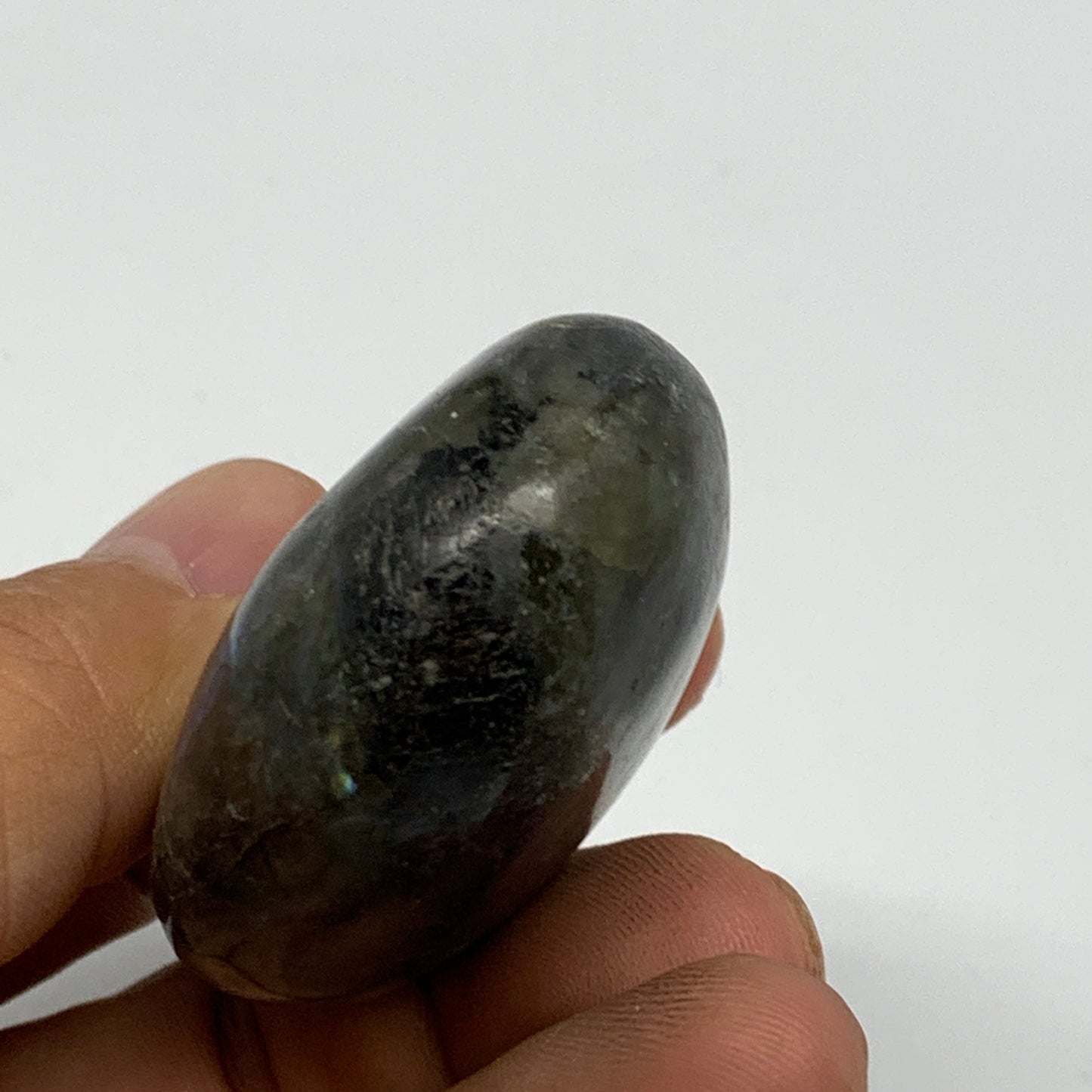 73.4g,2.1"x1.6"x0.8", Labradorite Palm-stone Polished Reiki @Madagascar,B17796