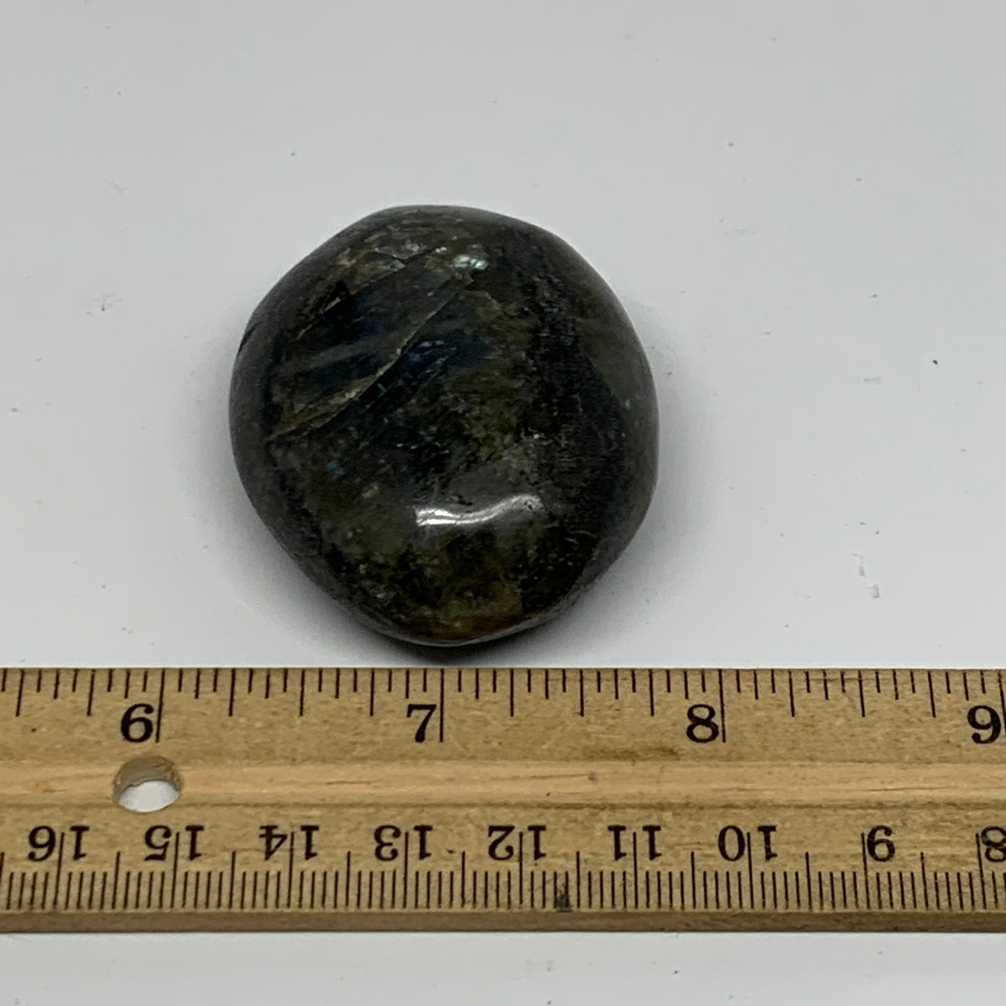 73.4g,2.1"x1.6"x0.8", Labradorite Palm-stone Polished Reiki @Madagascar,B17796