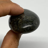 71.8g,2.4"x1.5"x0.8", Labradorite Palm-stone Polished Reiki @Madagascar,B17797