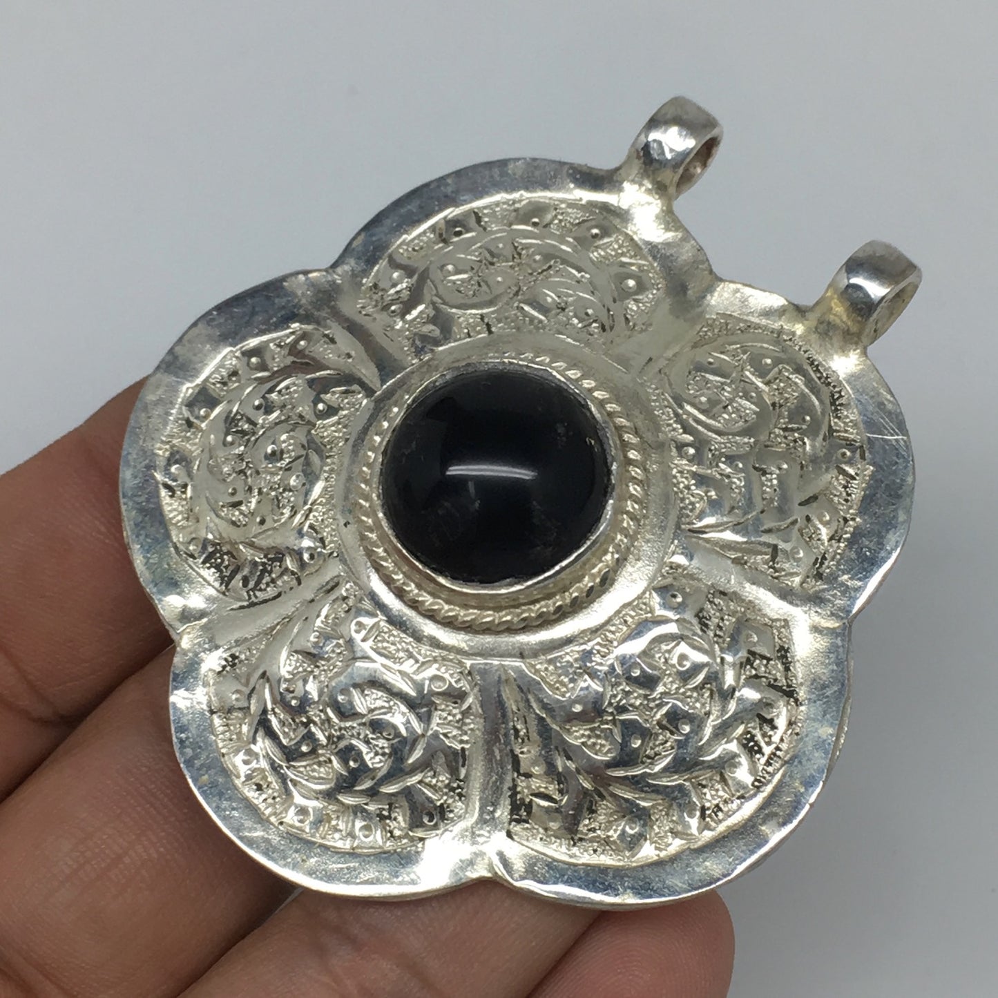 1pc,2.5"x2.3"x0.6",Turkmen Pendant Black Carnelian Flower Shape Statement,TN650