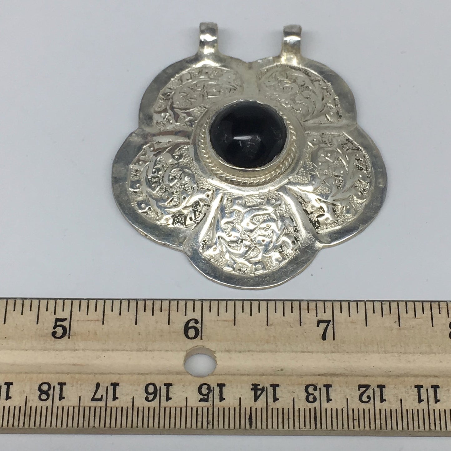 1pc,2.5"x2.3"x0.6",Turkmen Pendant Black Carnelian Flower Shape Statement,TN650