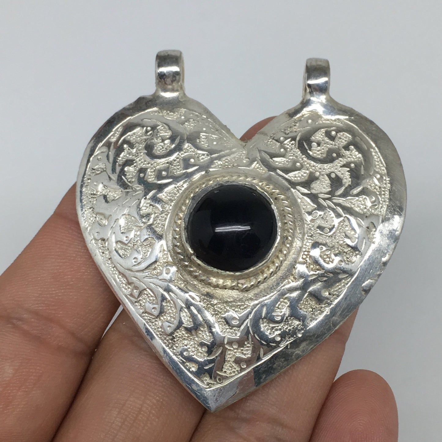 1pc,2.4"x2.1"x0.7",Turkmen Pendant Black Carnelian Heart Shape Statement,TN656