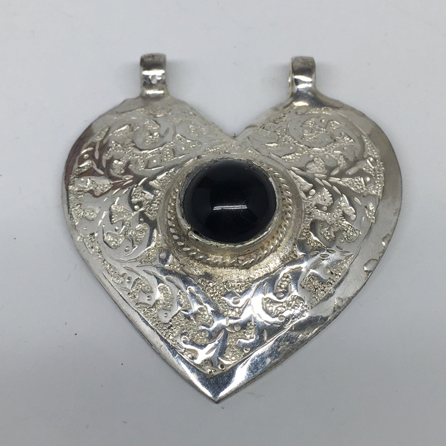 1pc,2.4"x2.1"x0.7",Turkmen Pendant Black Carnelian Heart Shape Statement,TN656