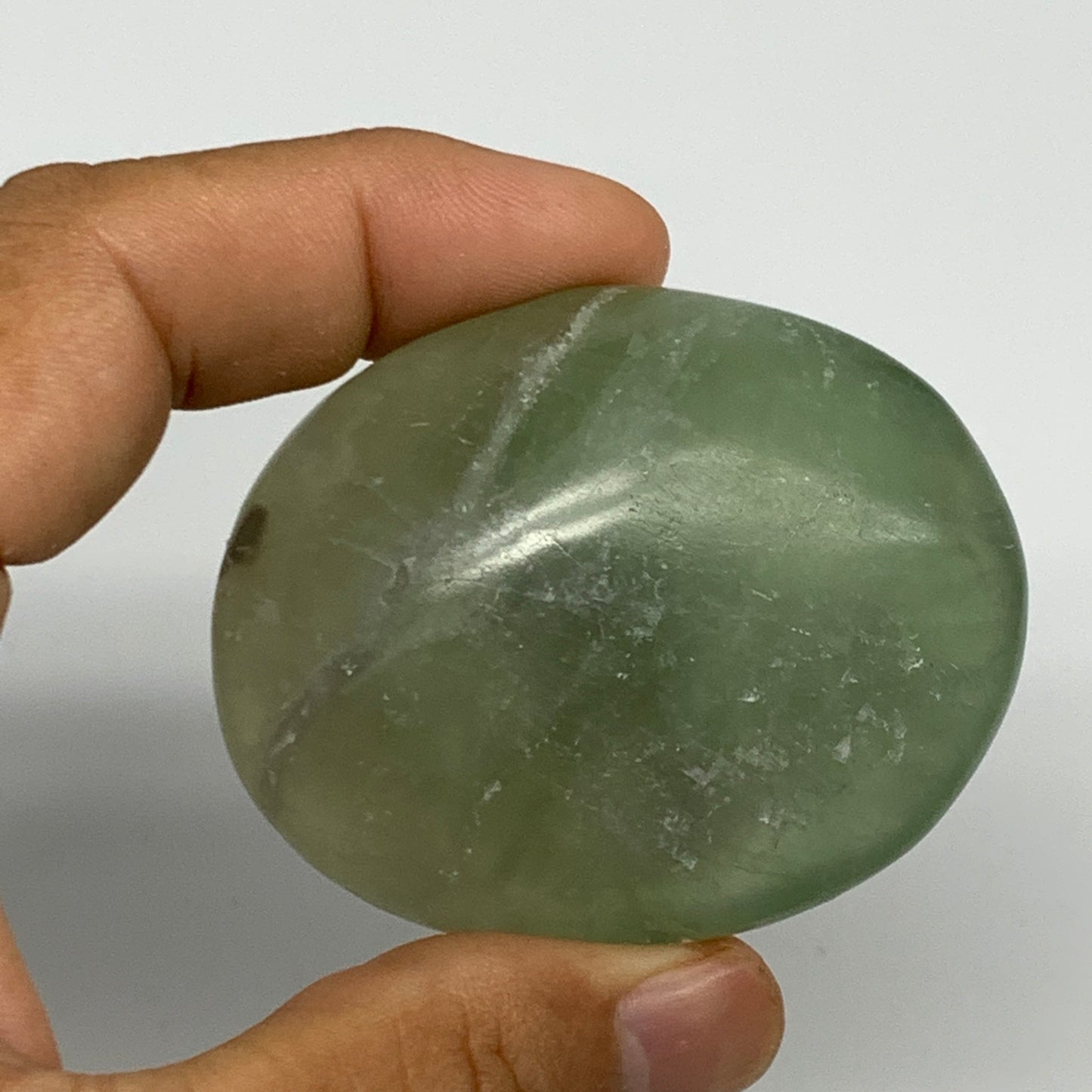 96.1g,2.2"x1.8"x0.9", Natural Fluorite Palm-Stone Polished Reiki @Madagascar, B1