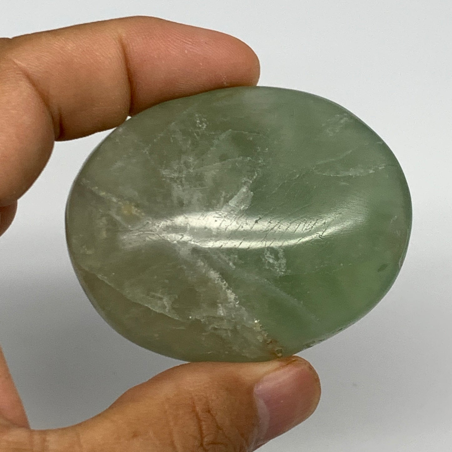 96.1g,2.2"x1.8"x0.9", Natural Fluorite Palm-Stone Polished Reiki @Madagascar, B1