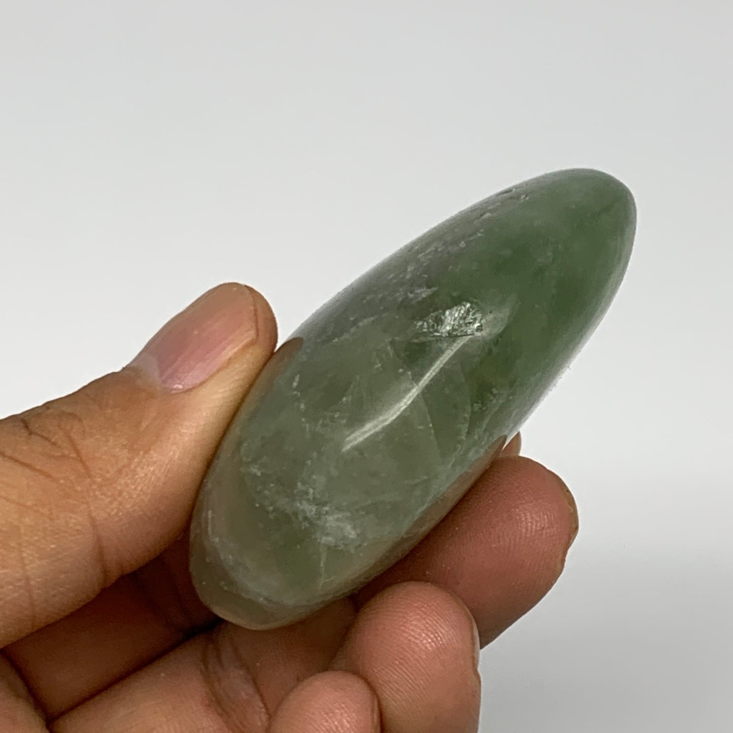 96.1g,2.2"x1.8"x0.9", Natural Fluorite Palm-Stone Polished Reiki @Madagascar, B1