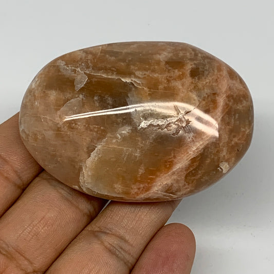 80.8g,2.4"x1.8"x0.9", Peach Moonstone Palm-Stone Polished Reiki Crystal, B15462