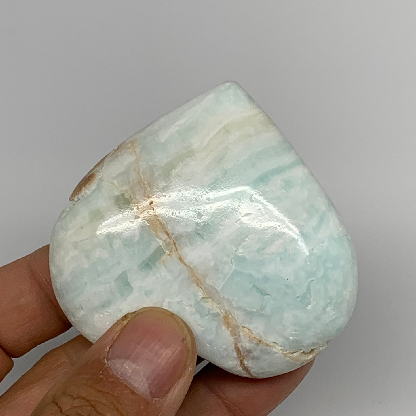 106.4g, 2.2"x2.4"x1" Caribbean Calcite Heart Gemstones @Afghanistan,B26228