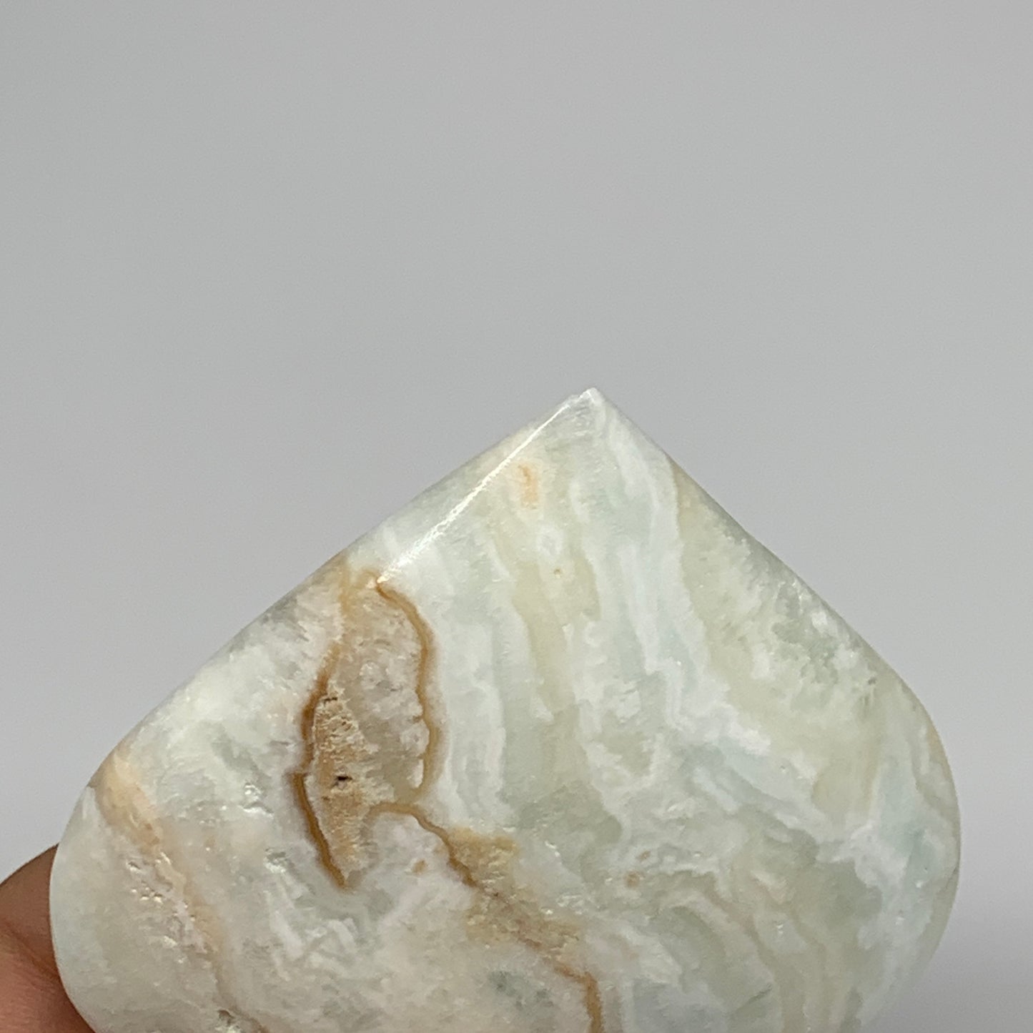 130.2g, 2.6"x2.8"x0.9" Caribbean Calcite Heart Gemstones @Afghanistan,B26229