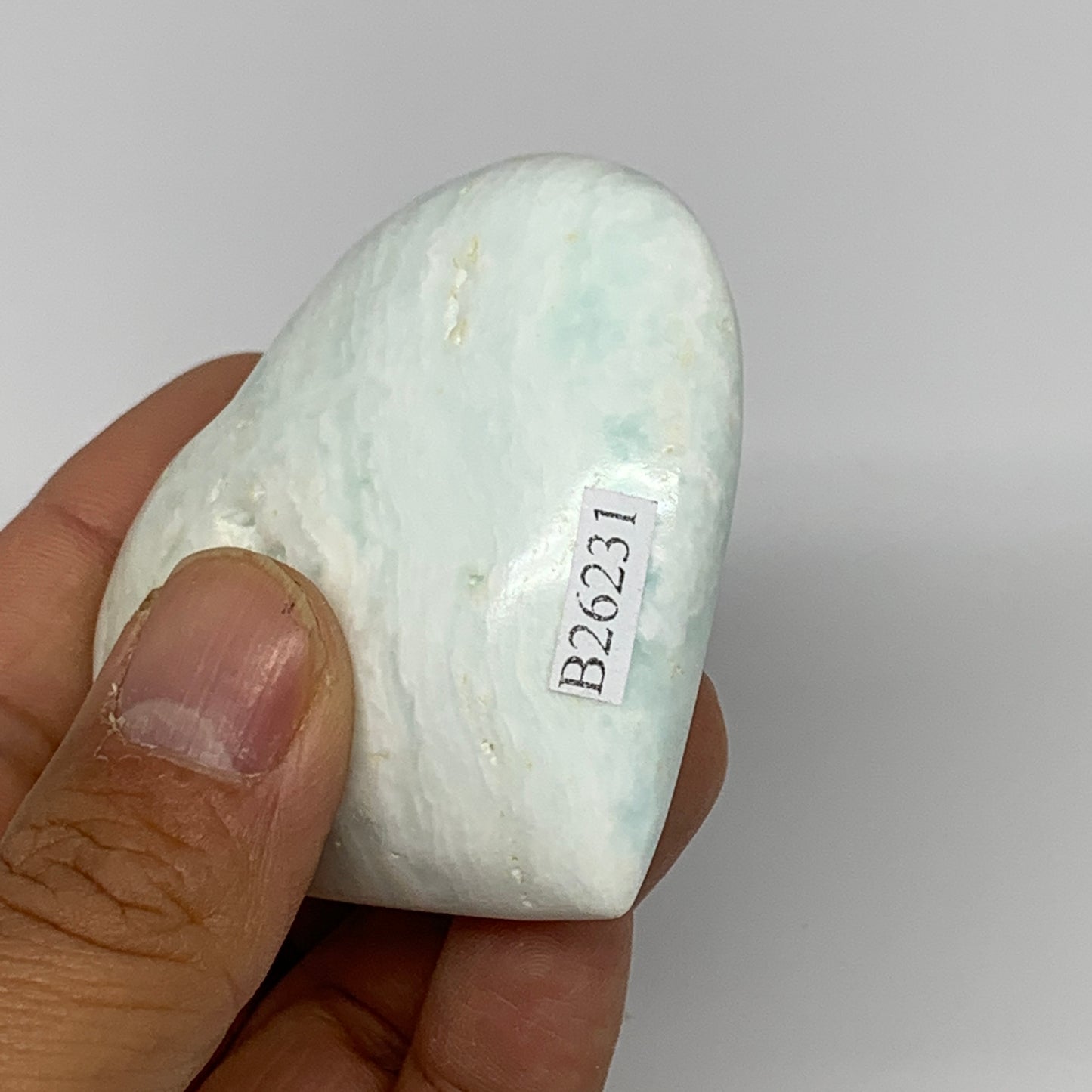 117.5g, 2.2"x2.6"x1" Caribbean Calcite Heart Gemstones @Afghanistan,B26231