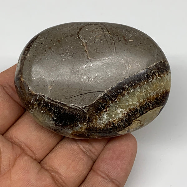 107.6g,2.5"x1.9"x0.9" Septarian Nodule Palm-Stone Polished Reiki Madagascar,B513