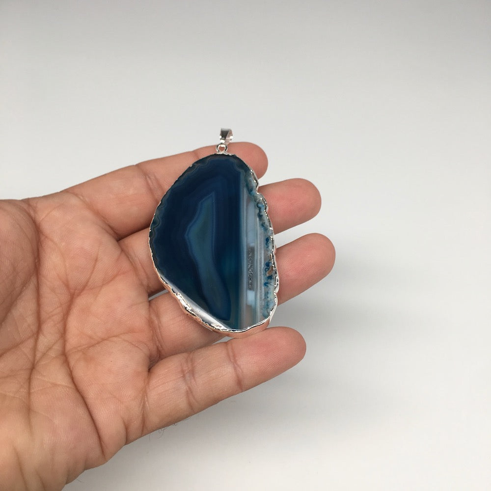 85cts, 2.9"x1.5" Blue Agate Druzy Geode Pendant Silver Plated @Brazil, Bp1284 - watangem.com