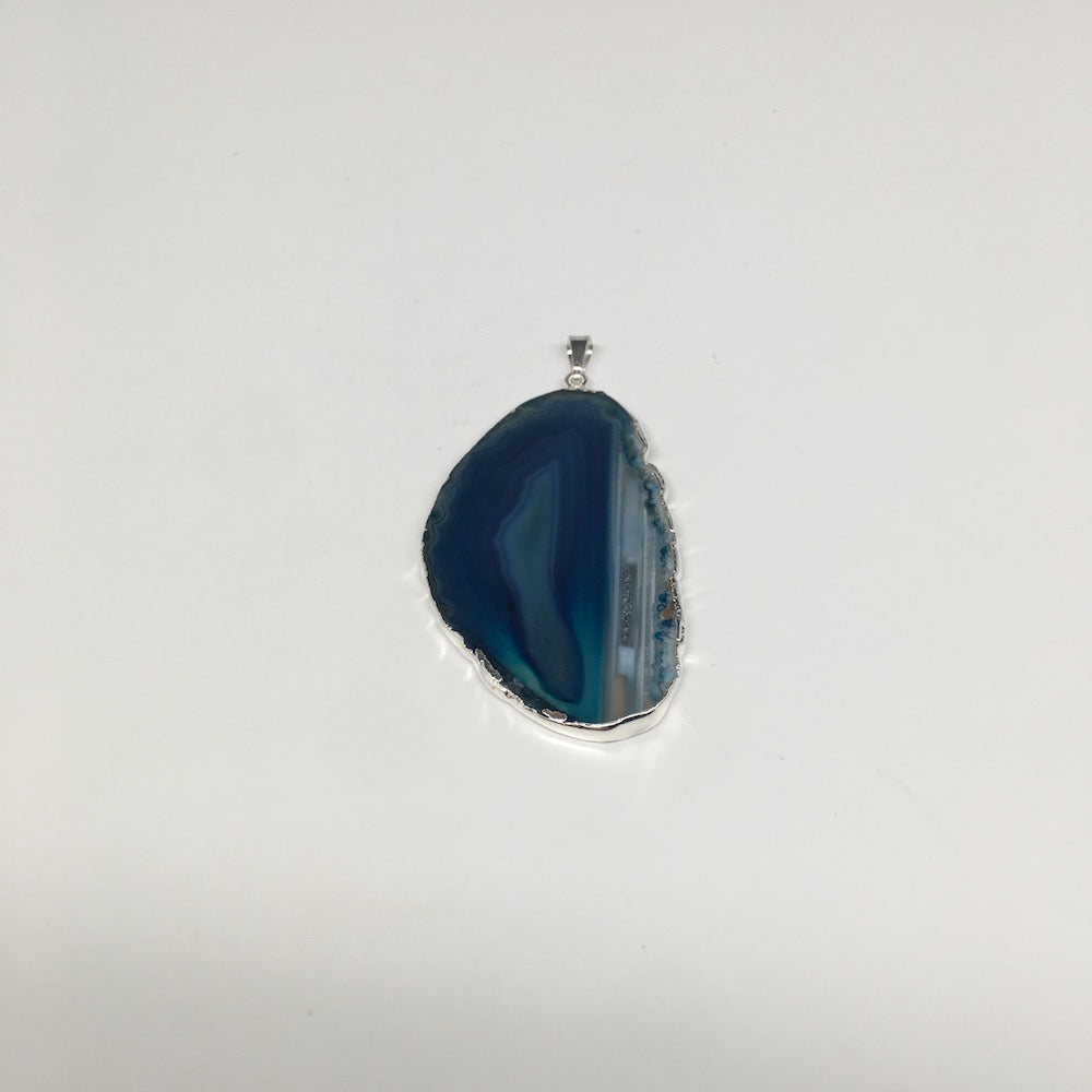 85cts, 2.9"x1.5" Blue Agate Druzy Geode Pendant Silver Plated @Brazil, Bp1284 - watangem.com