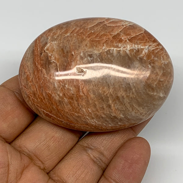 103g,2.5"x1.9"x1", Peach Moonstone Palm-Stone Polished Reiki Crystal, B15507