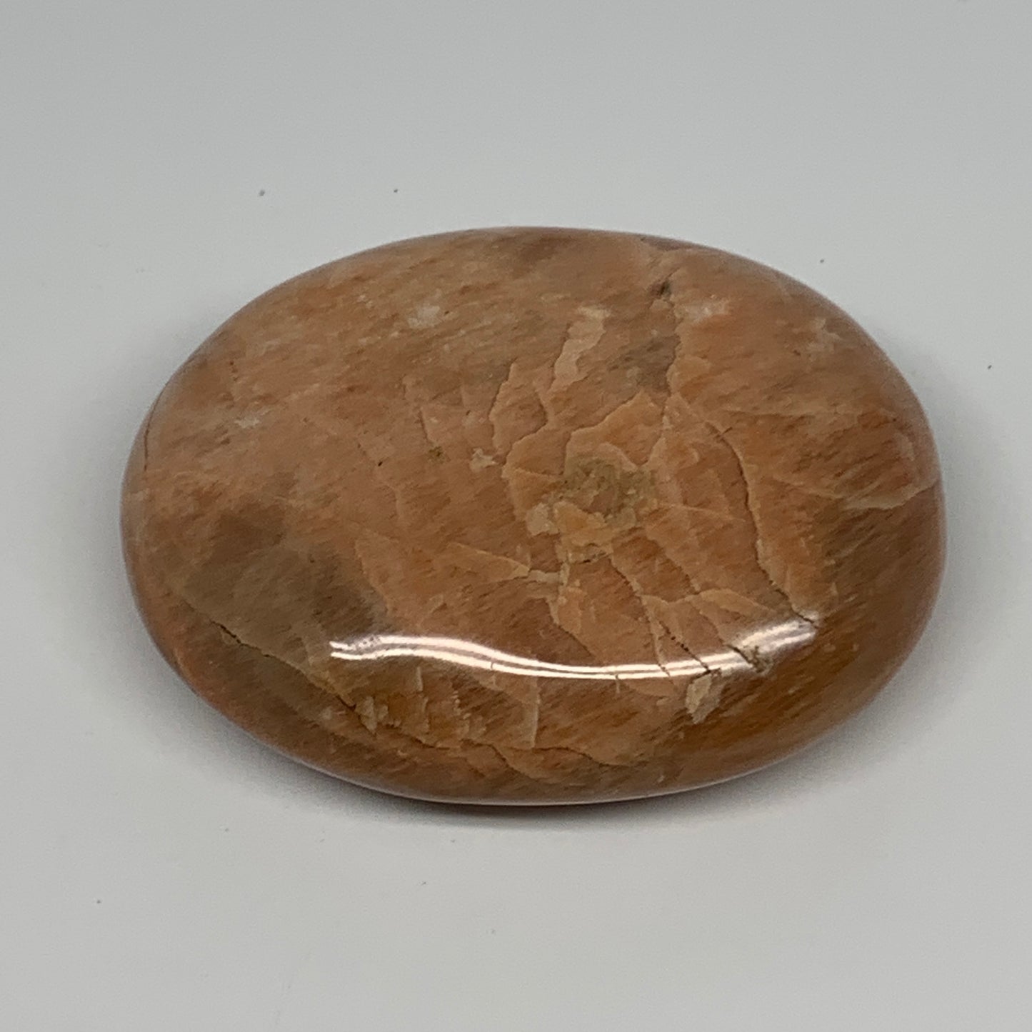108.4g,2.5"x2"x0.9", Peach Moonstone Palm-Stone Polished Reiki Crystal, B15530
