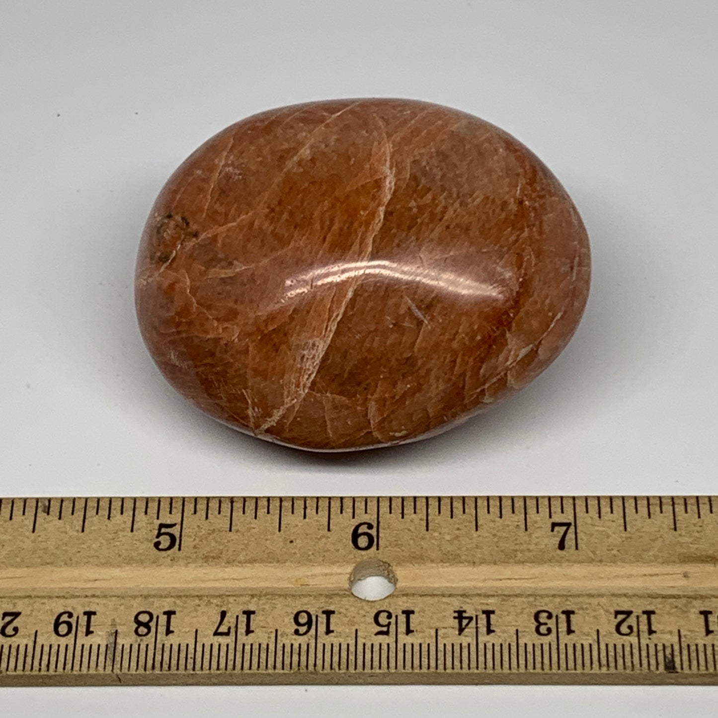 138.9g,2.4"x2"x1.4", Peach Moonstone Palm-Stone Polished Reiki Crystal, B15546