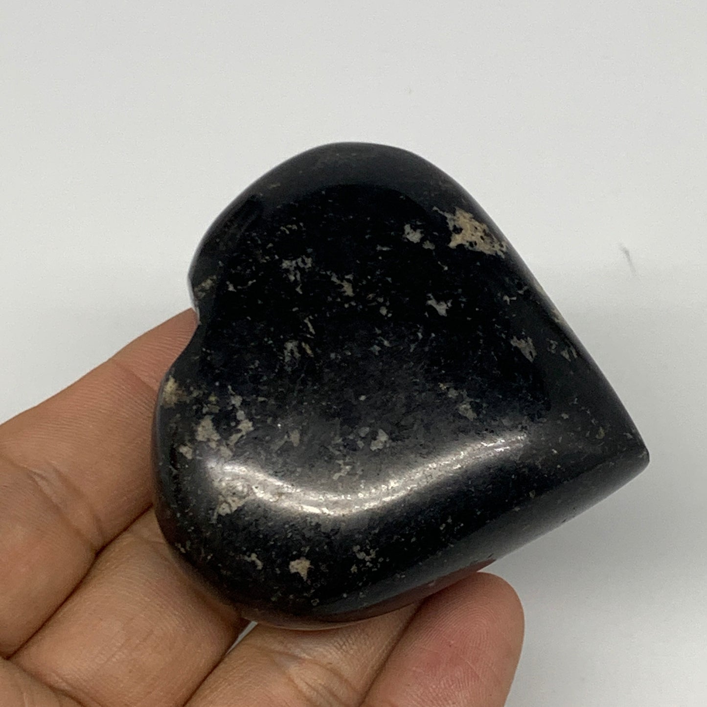 126.7g, 2.2"x2.3"x0.9", Black Tourmaline Heart Polished Crystal Home Decor, B218