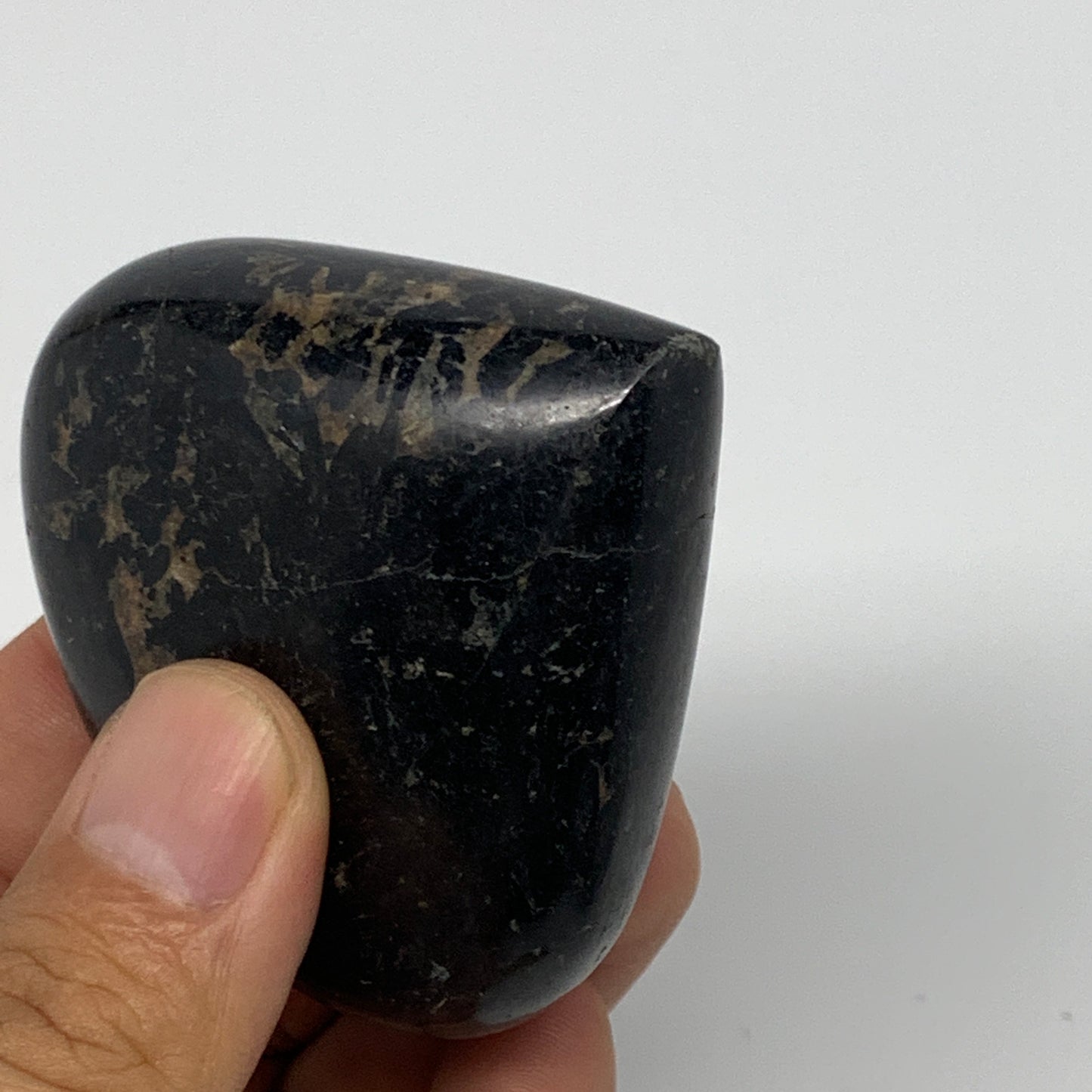 118g, 2.2"x2.3"x0.9", Black Tourmaline Heart Polished Crystal Home Decor, B21811