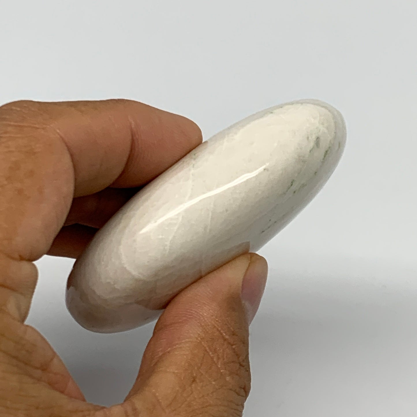 96.2g,2.6"x1.8"x0.8" White Moonstone Crystal Palm-Stone Polished Reiki, B21960