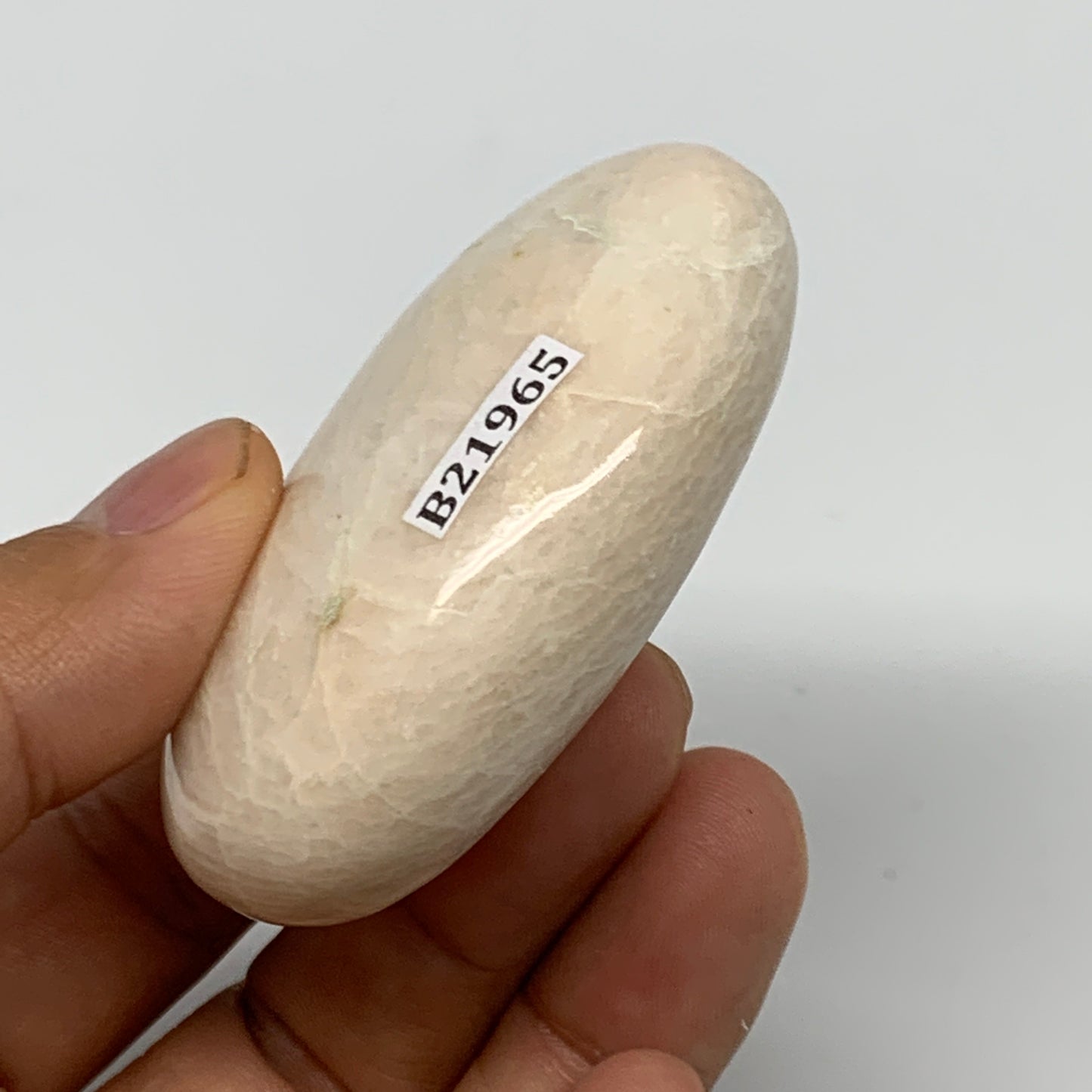 90.5g,2.4"x1.7"x0.9" White Moonstone Crystal Palm-Stone Polished Reiki, B21965