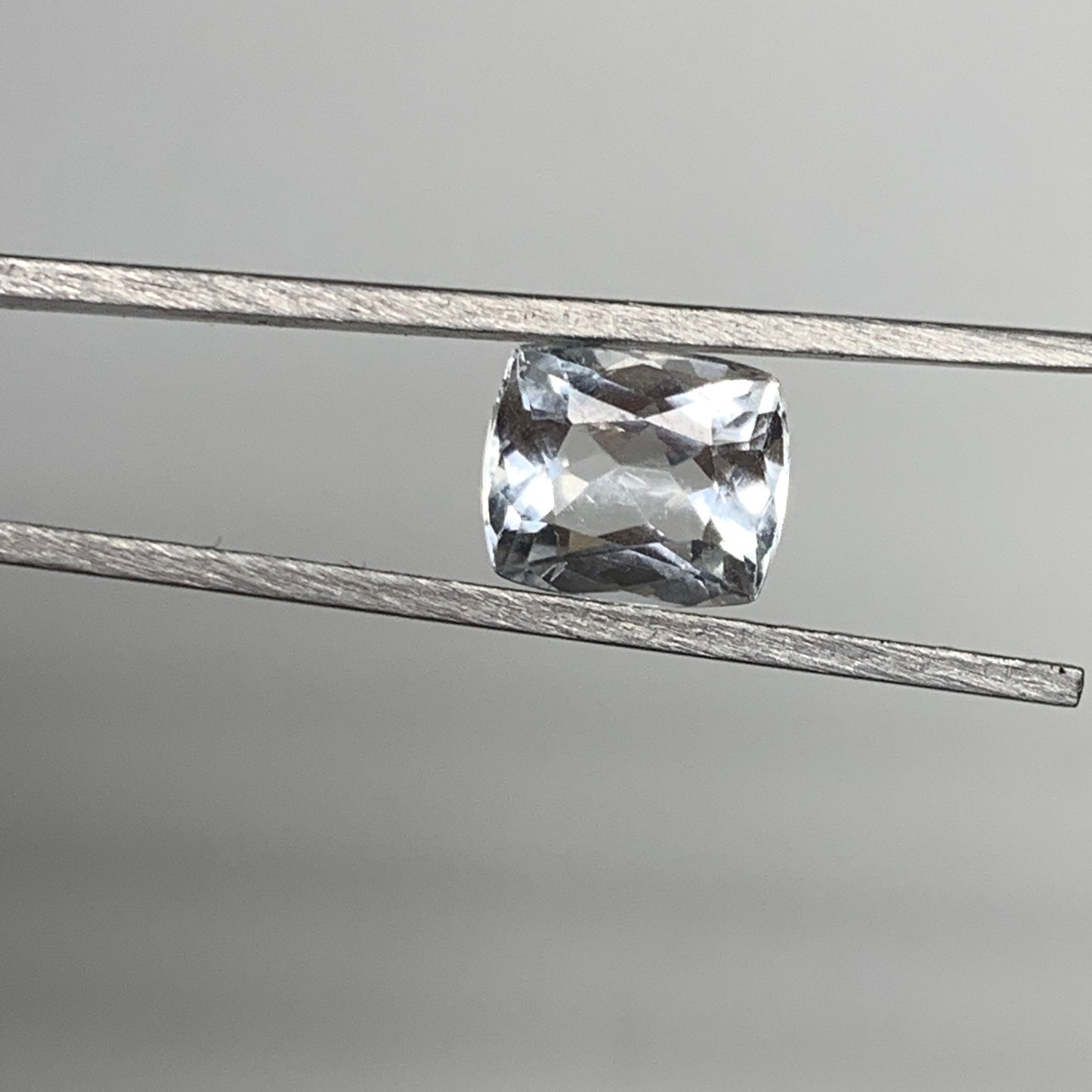 2.3cts, 9mmx7mmx5mm, Aquamarine Crystal Facetted Stone Loose @Pakistan,CTS122