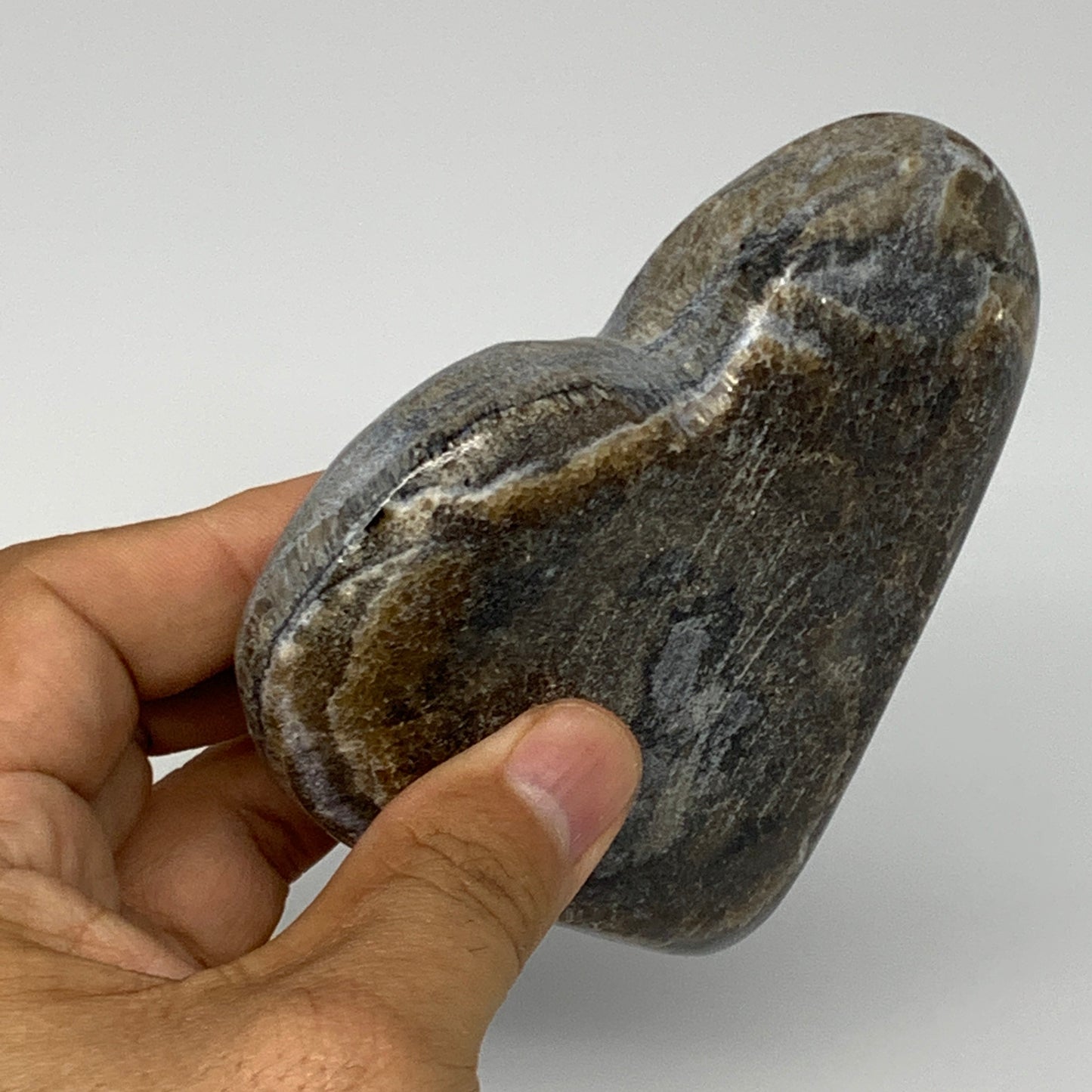 298.2g,4"x4"x0.9" Natural Chocolate Gray Onyx Heart Polished @Morocco,B18761