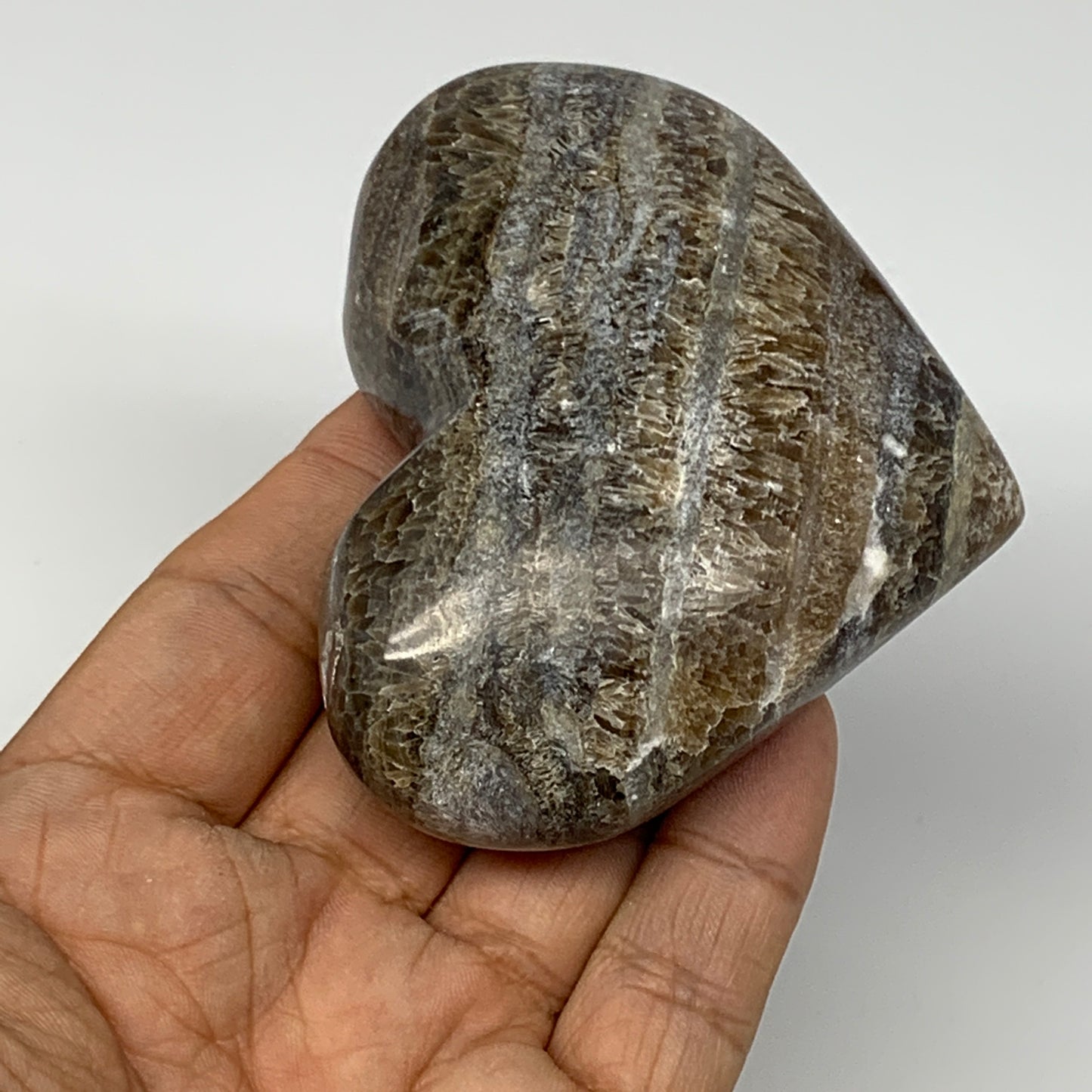 179.6g,2.6"x3.1"x1.2" Natural Chocolate Gray Onyx Heart Polished @Morocco,B18771