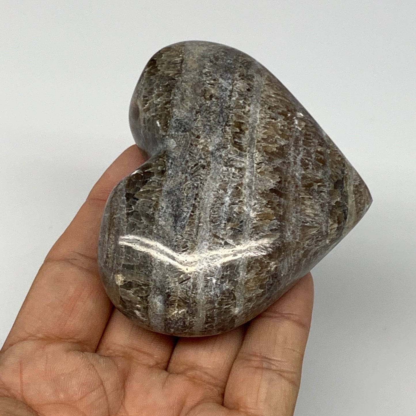 179.6g,2.6"x3.1"x1.2" Natural Chocolate Gray Onyx Heart Polished @Morocco,B18771