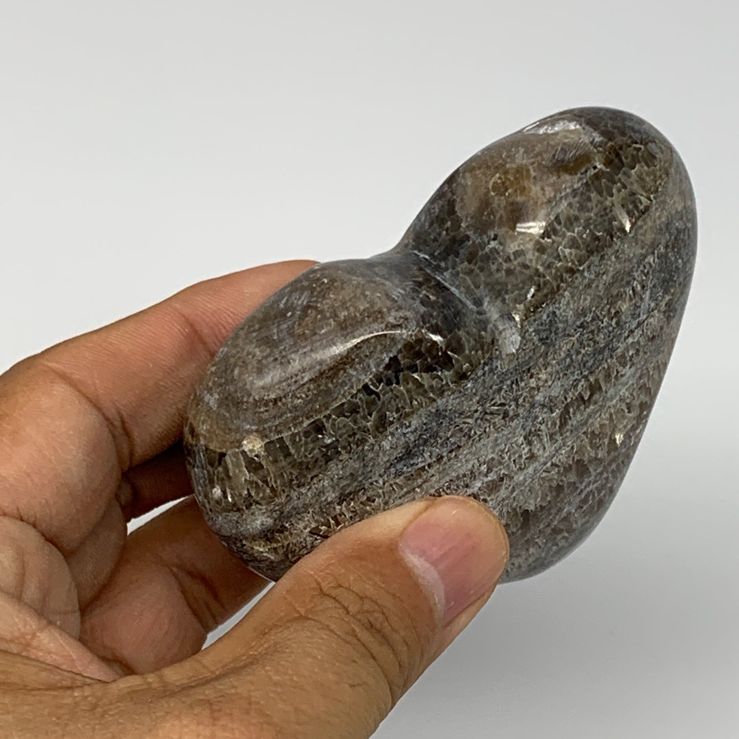 179.6g,2.6"x3.1"x1.2" Natural Chocolate Gray Onyx Heart Polished @Morocco,B18771