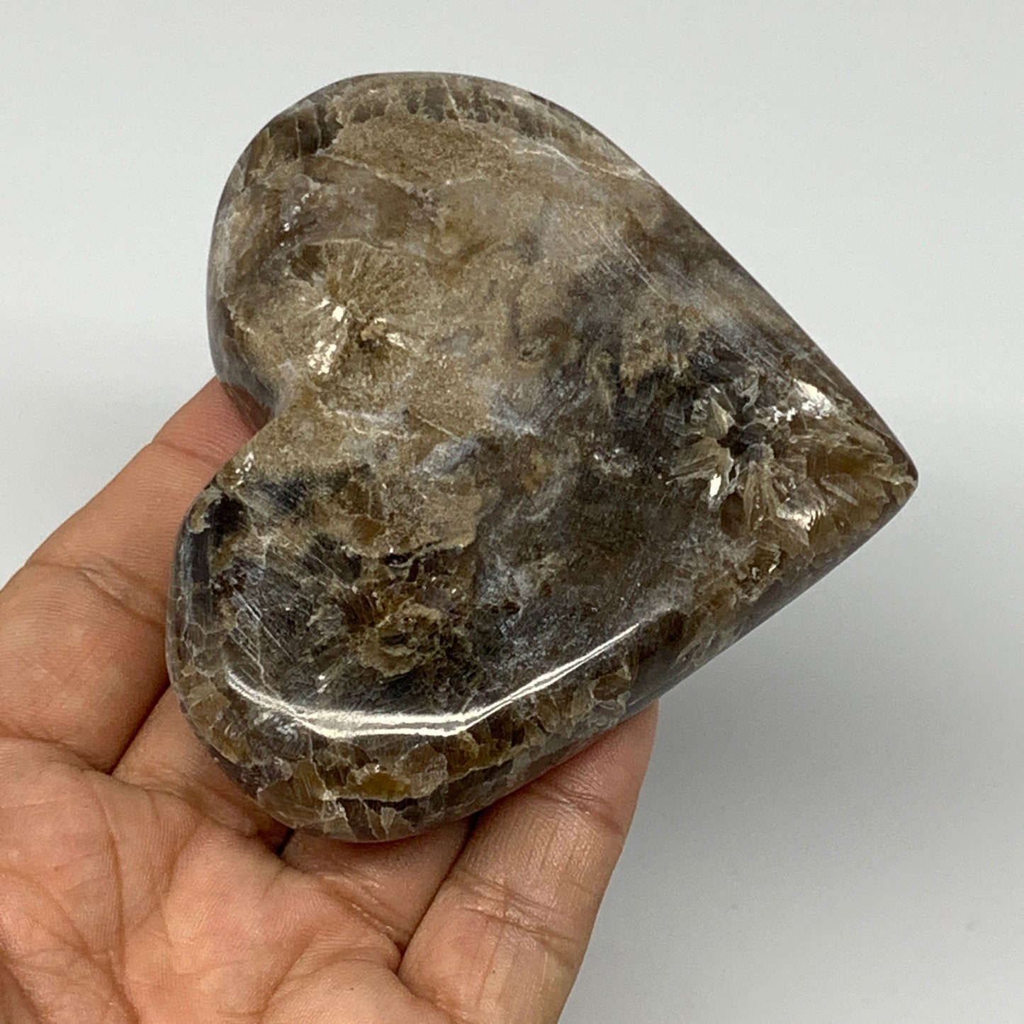 191.3g,3"x3.6"x0.9" Natural Chocolate Gray Onyx Heart Polished @Morocco,B18778