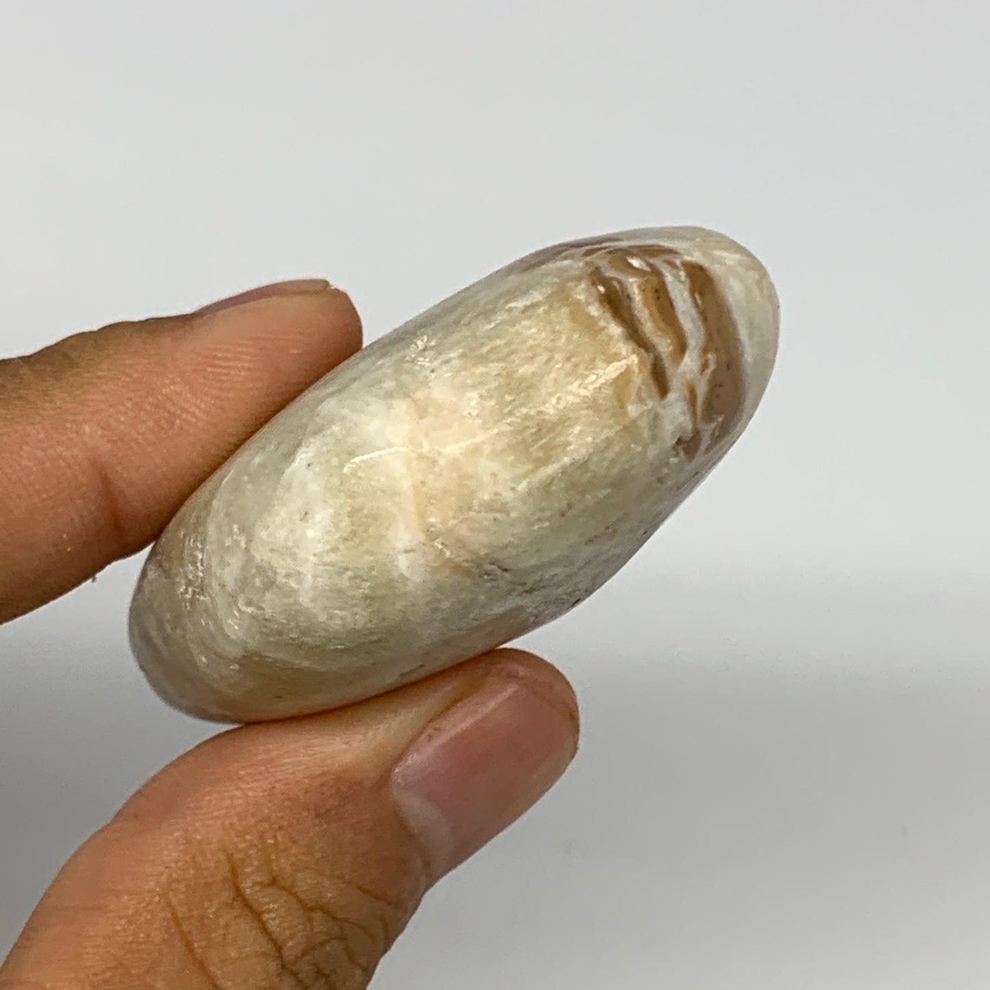 83.7g, 2.4"x1.6"x0.8" Natural Calcite Palm-Stone Reiki @Afghanistan, B14863