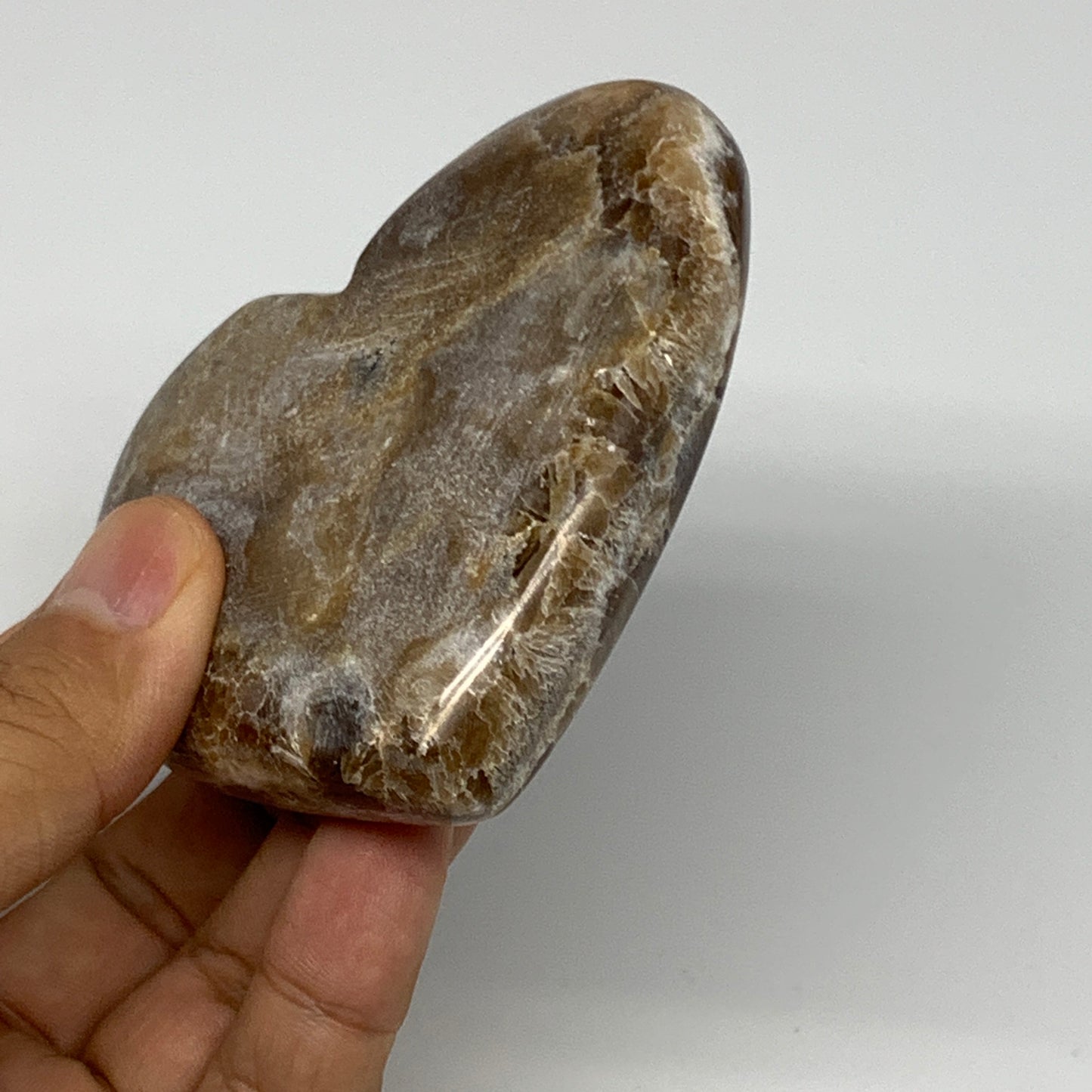 167.8g,2.9"x3.3"x0.8" Natural Chocolate Gray Onyx Heart Polished @Morocco,B18795