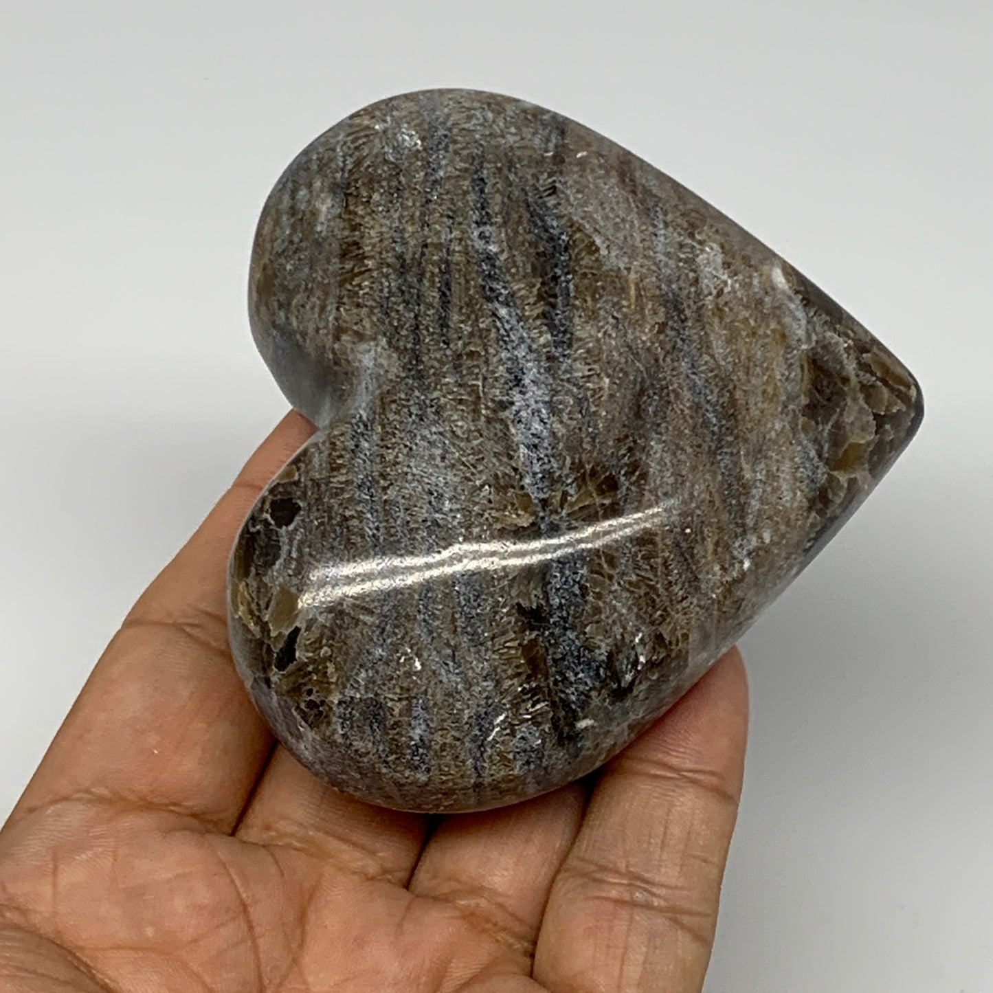 205.4g,2.9"x3.1"x1.3" Natural Chocolate Gray Onyx Heart Polished @Morocco,B18797