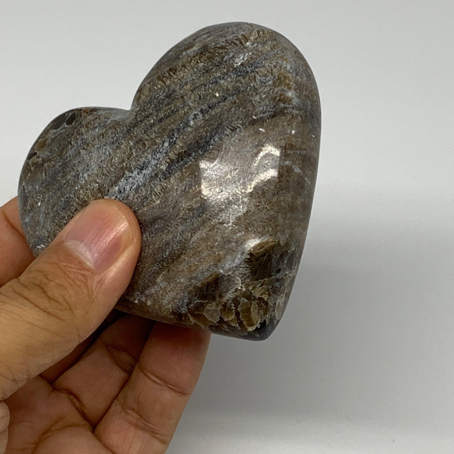 205.4g,2.9"x3.1"x1.3" Natural Chocolate Gray Onyx Heart Polished @Morocco,B18797