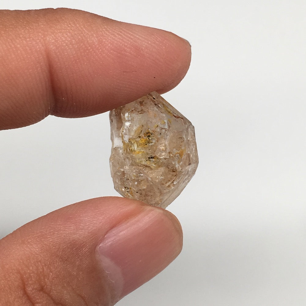 16ct,20mmx13mmx12mm Fluorescent Petroleum Diamond Quartz, DQ105