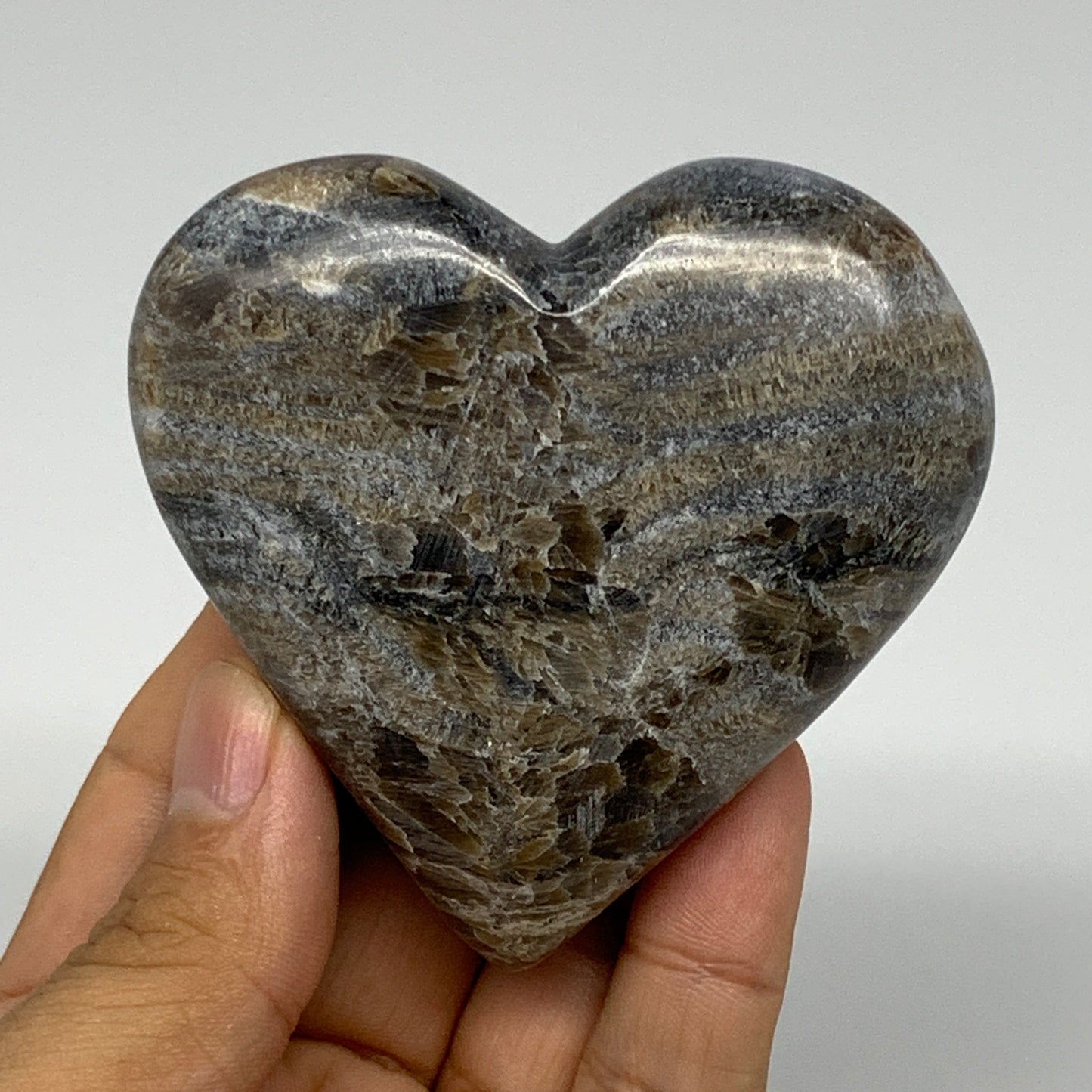 140g,2.7"x2.9"x0.9" Natural Chocolate Gray Onyx Heart Polished @Morocco,B18803