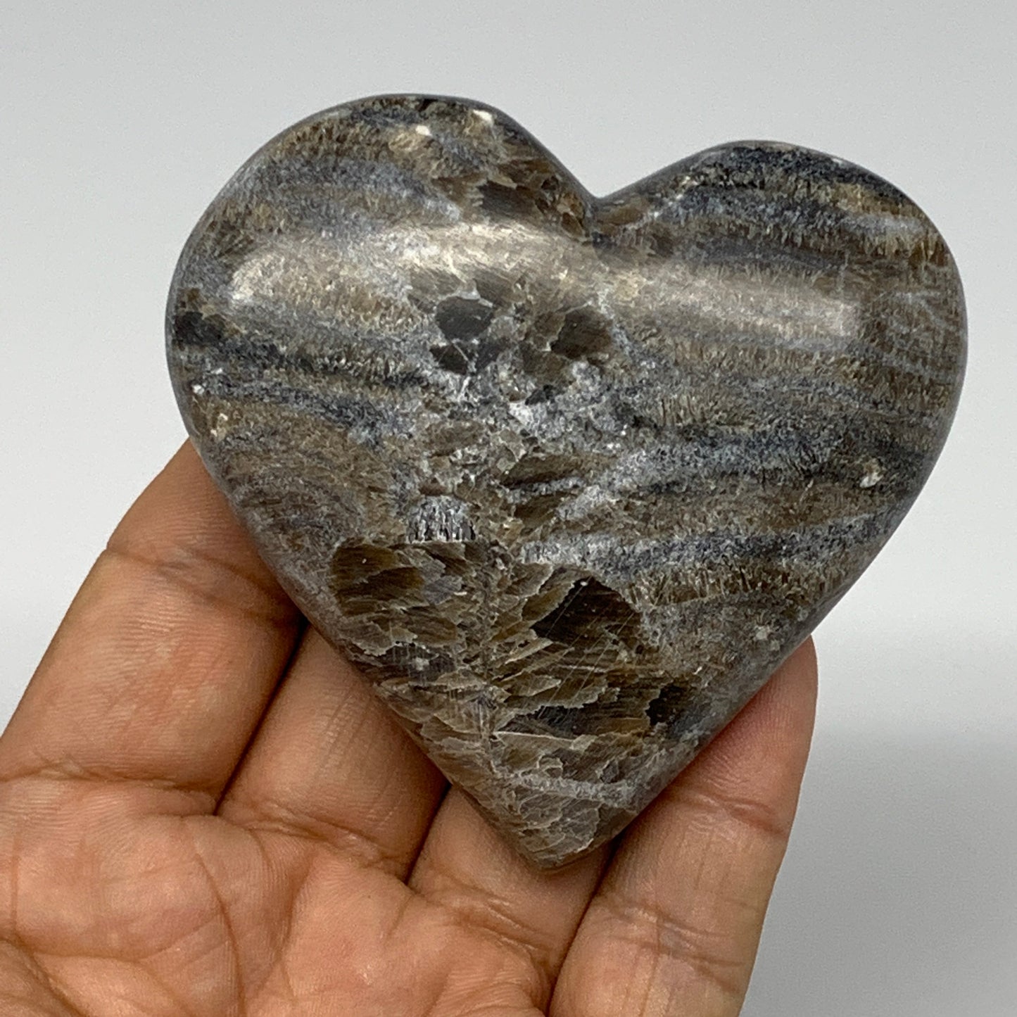 140g,2.7"x2.9"x0.9" Natural Chocolate Gray Onyx Heart Polished @Morocco,B18803
