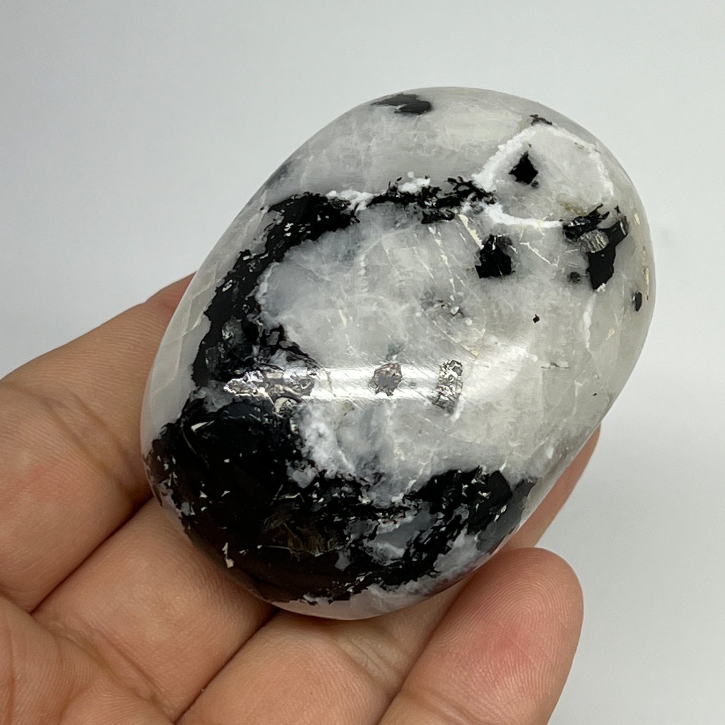 115.5g,2.4"x1.7"x1.2", Rainbow Moonstone Palm-Stone Polished from India, B21242