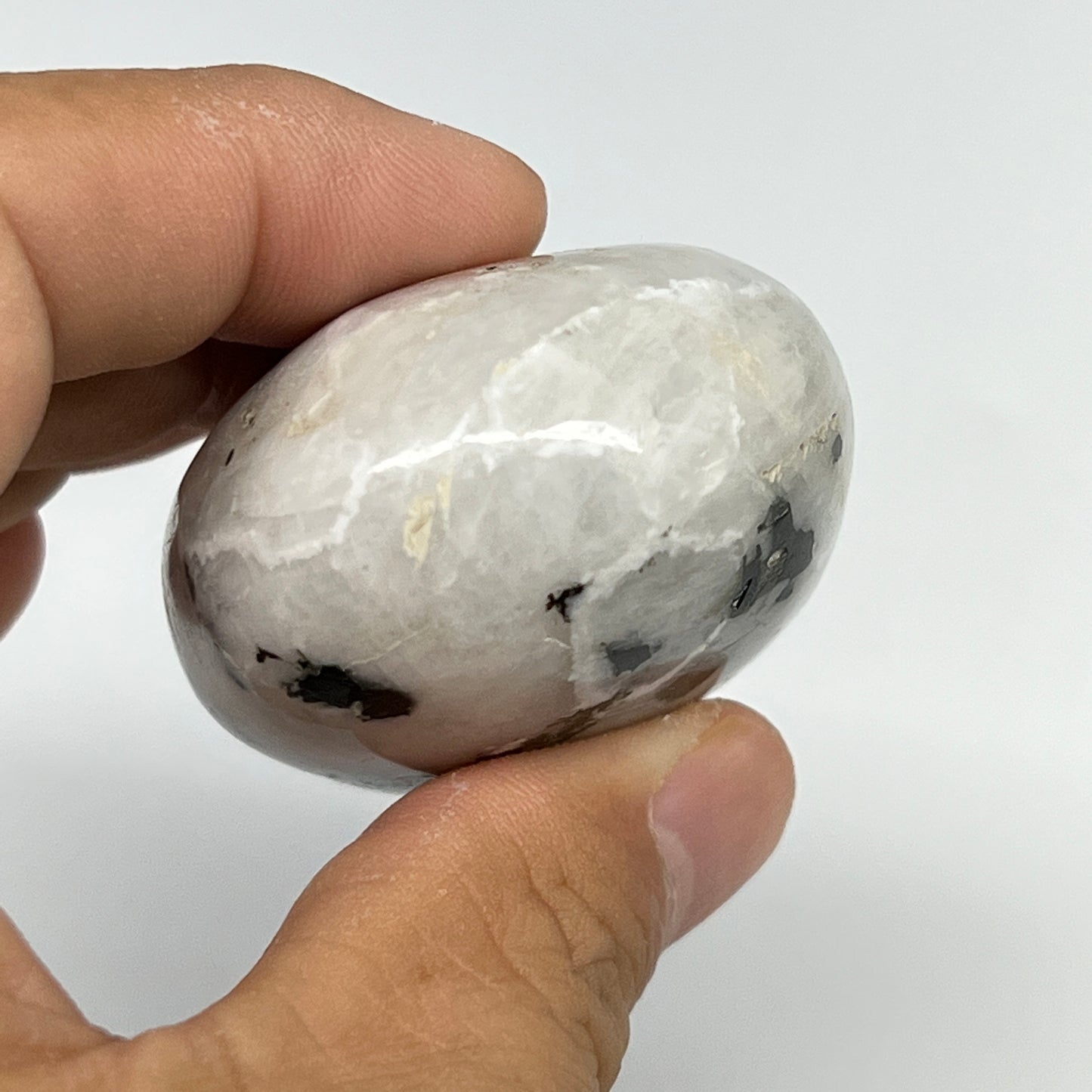 115.5g,2.4"x1.7"x1.2", Rainbow Moonstone Palm-Stone Polished from India, B21242