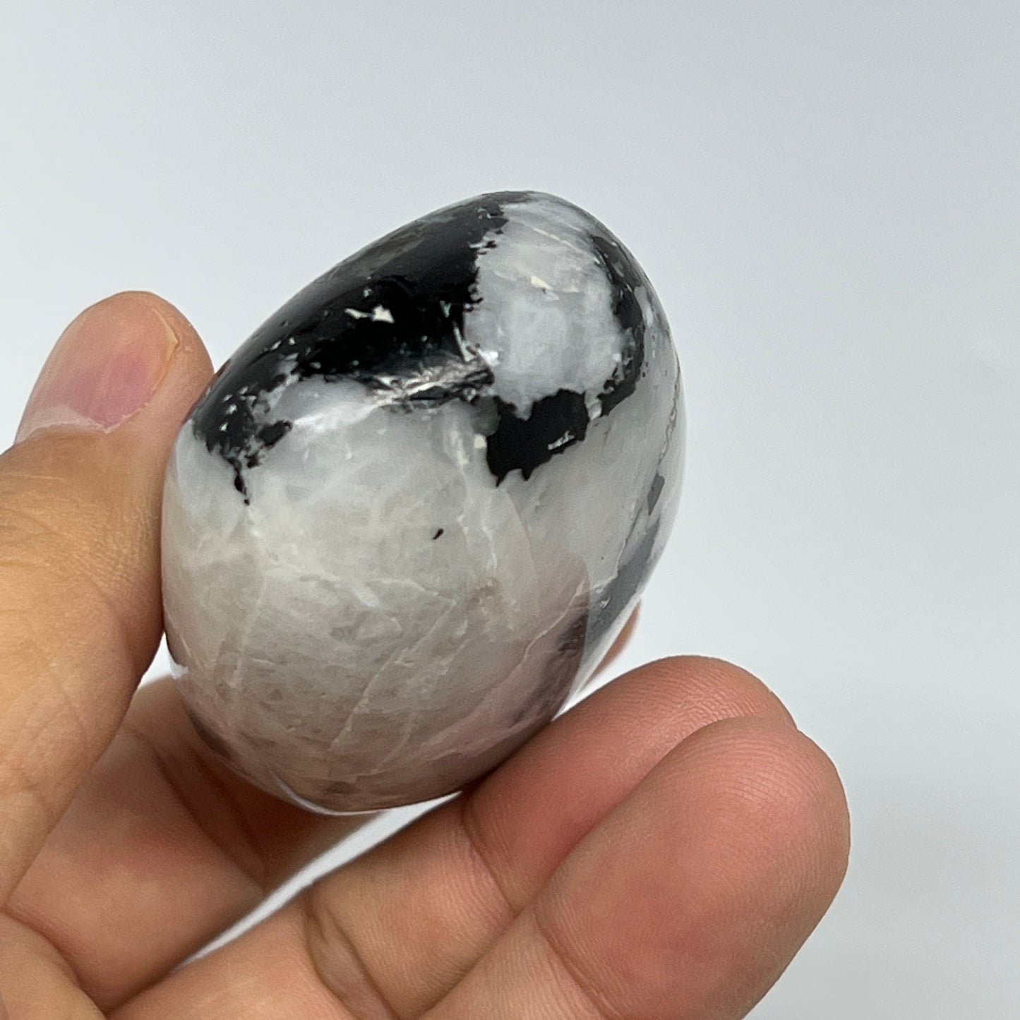 115.5g,2.4"x1.7"x1.2", Rainbow Moonstone Palm-Stone Polished from India, B21242