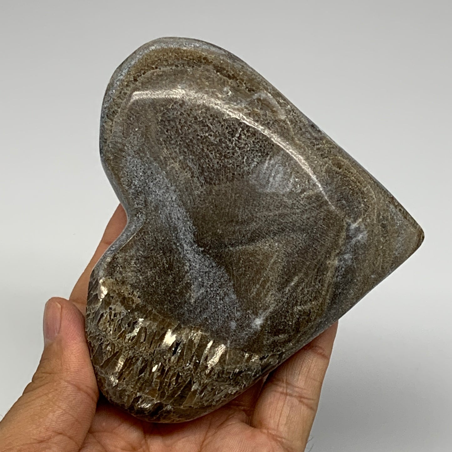 277.6g,3.7"x4.1"x0.9" Natural Chocolate Gray Onyx Heart Polished @Morocco,B18814