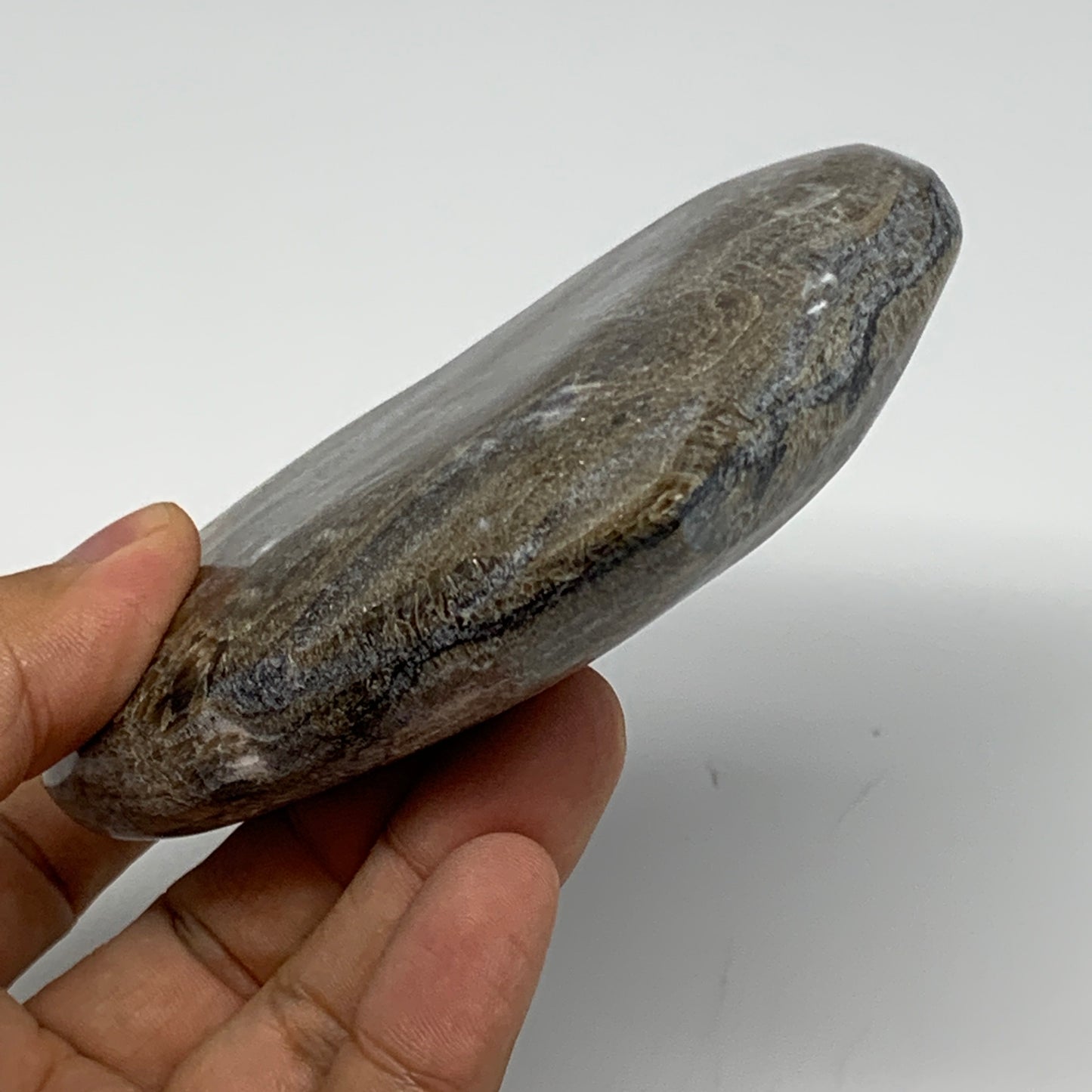 277.6g,3.7"x4.1"x0.9" Natural Chocolate Gray Onyx Heart Polished @Morocco,B18814