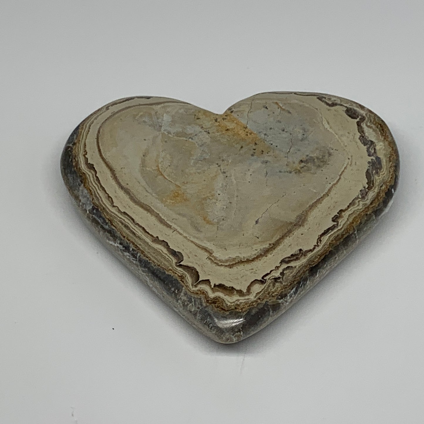 243.3g,3.5"x3.9"x0.9" Natural Chocolate Gray Onyx Heart Polished @Morocco,B18816