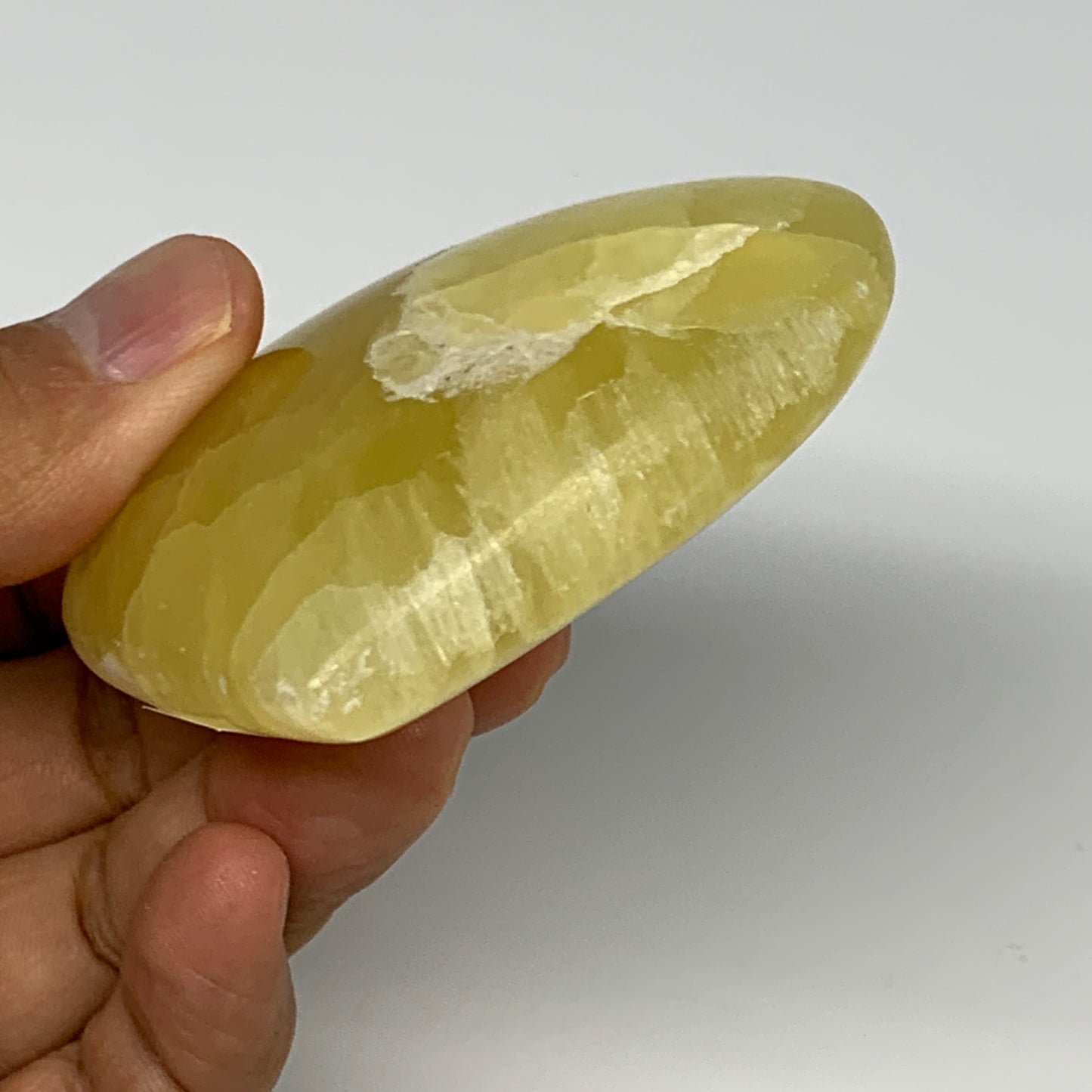 135.2g, 2.4"x2.7"x0.9" Lemon Calcite Heart Crystal Gemstones @Afghanistan, B2685