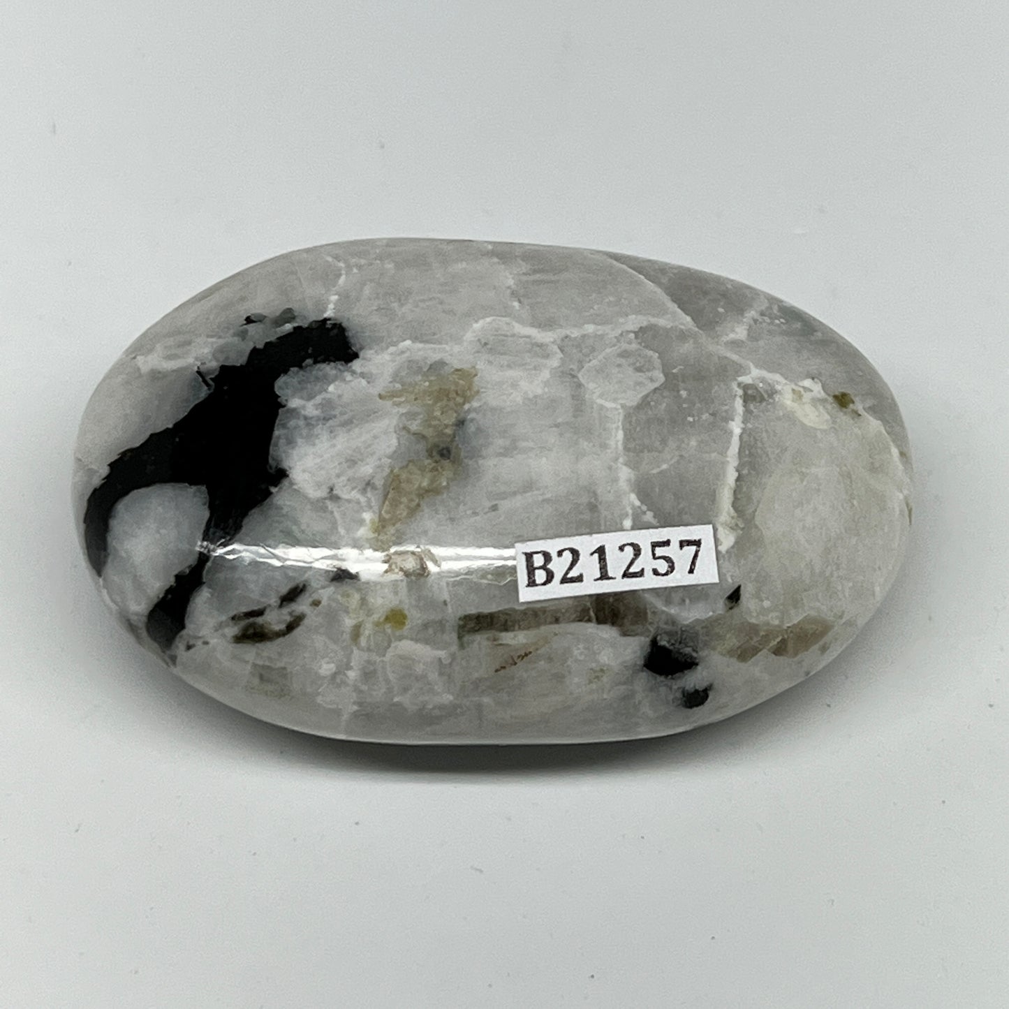 122.5g,2.6"x1.8"x1.1", Rainbow Moonstone Palm-Stone Polished from India, B21257