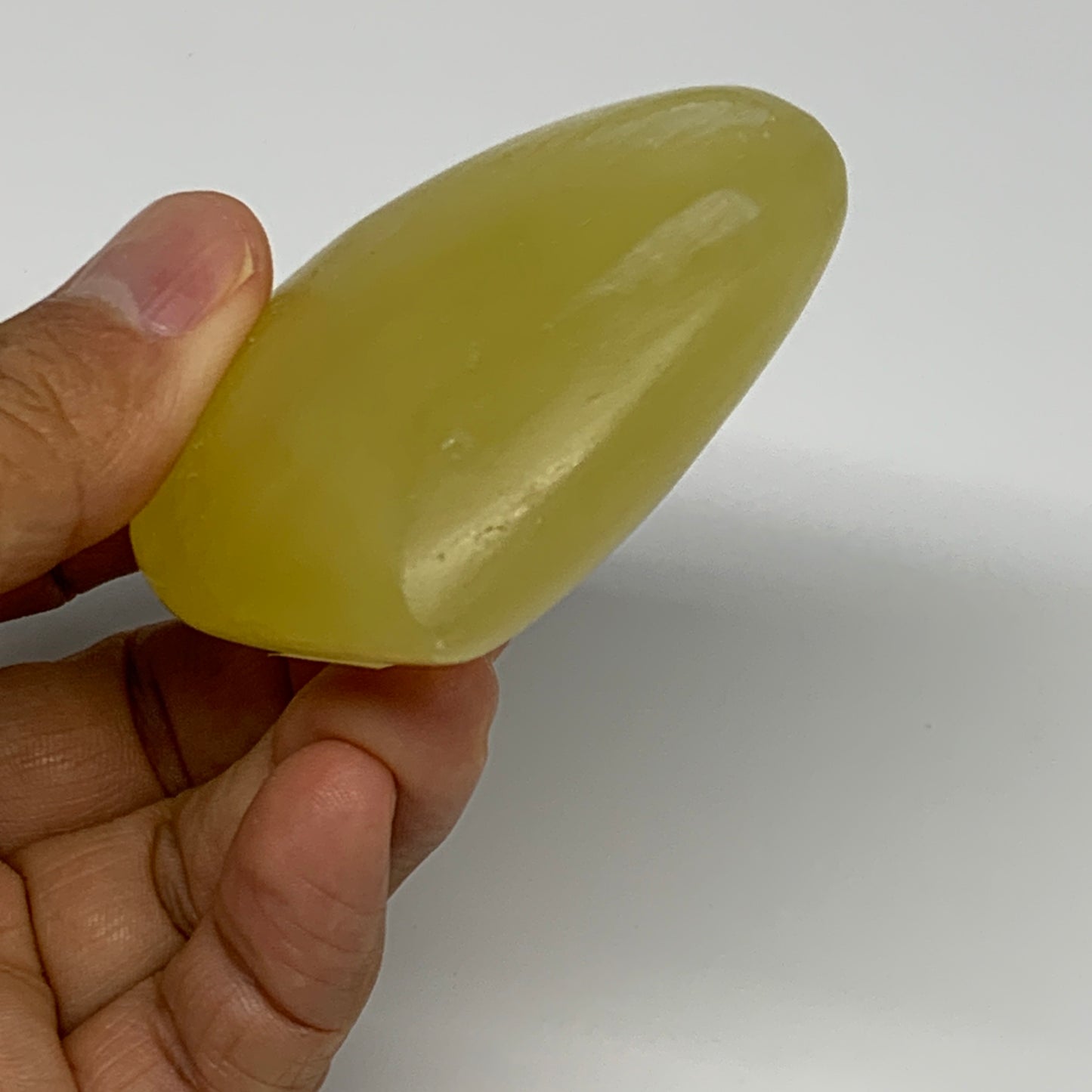 131.9g, 2.2"x2.5"x1" Lemon Calcite Heart Crystal Gemstones @Afghanistan, B26862