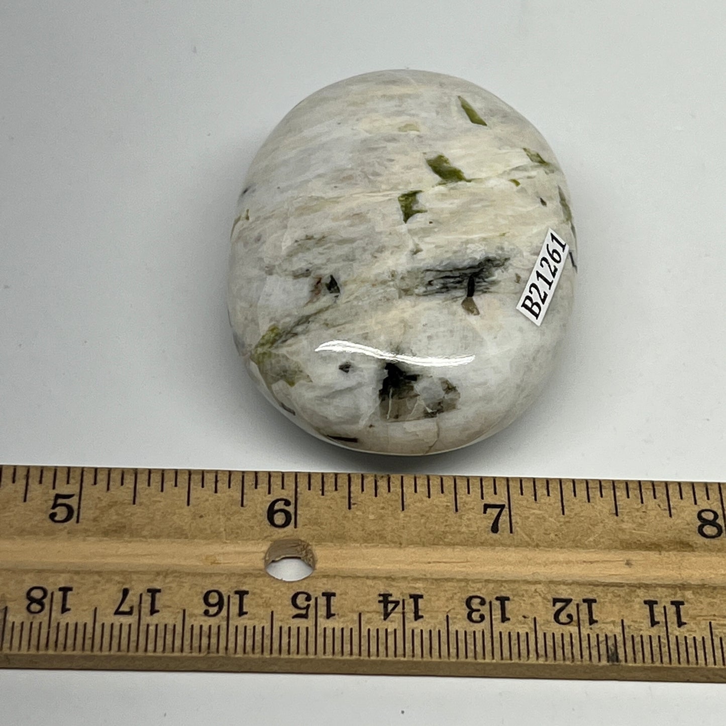 98g,2.3"x1.7"x0.9", Rainbow Moonstone Palm-Stone Polished from India, B21261