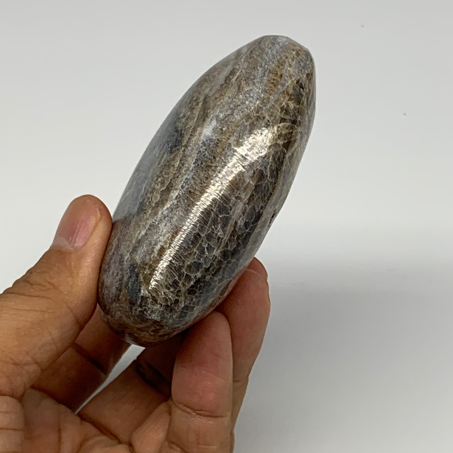 235.6g,3"x3.3"x1.2" Natural Chocolate Gray Onyx Heart Polished @Morocco,B18832