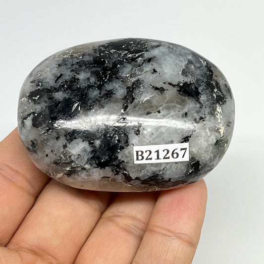116.5g,2.4"x1.7"x1.1", Rainbow Moonstone Palm-Stone Polished from India, B21267